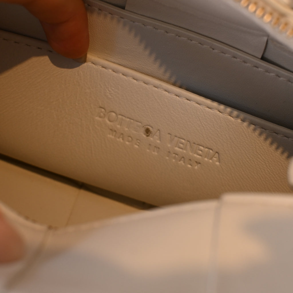 Bottega Veneta White Small Brick Bag - Leluxe Vintage Sdn. Bhd.