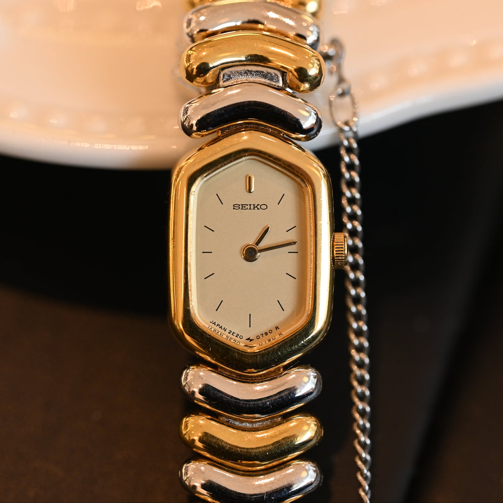 Seiko 2E20-5620 Hexagon Dial Dual-Tone Watch