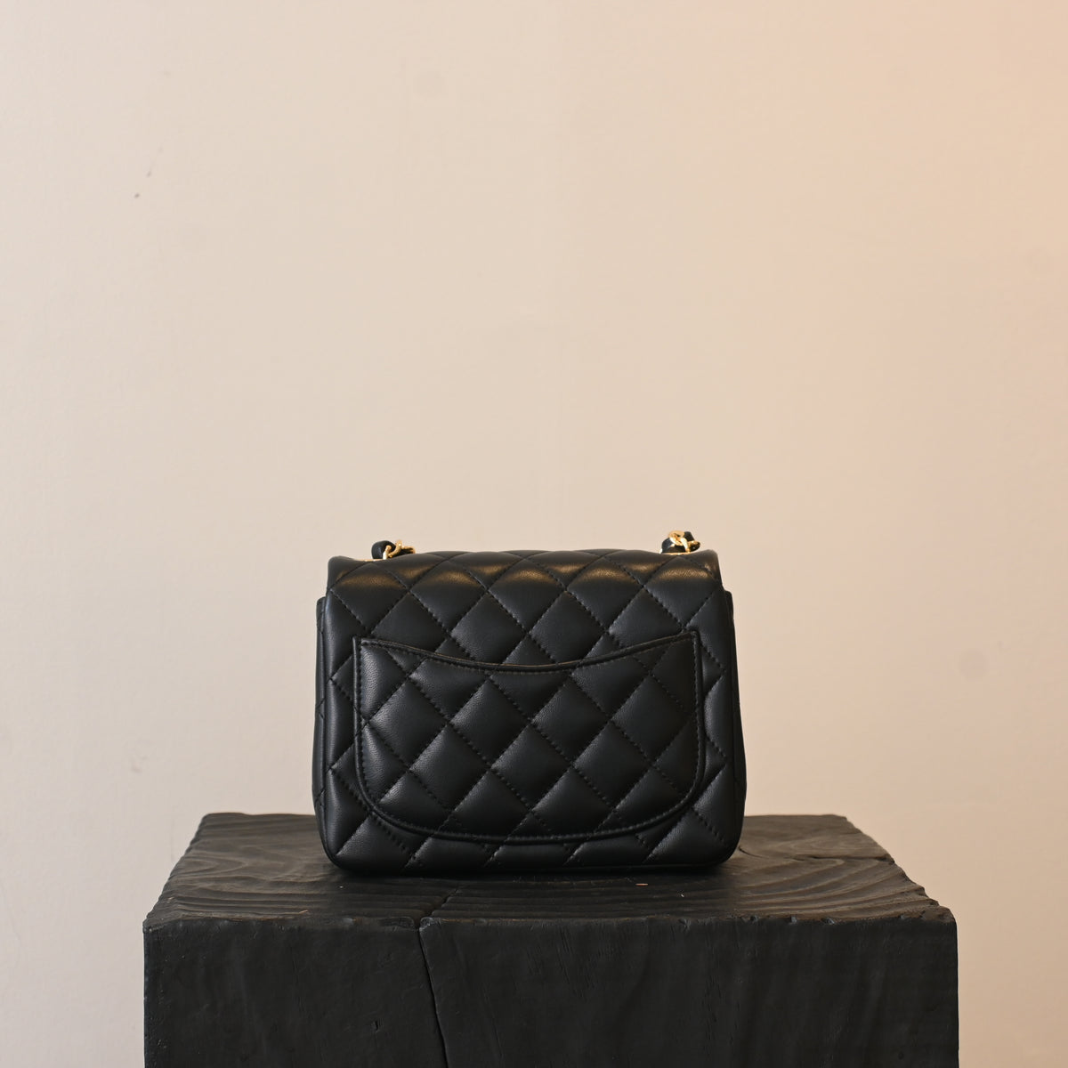 Chanel Minimatrasse 17 Lambskin Single Flap