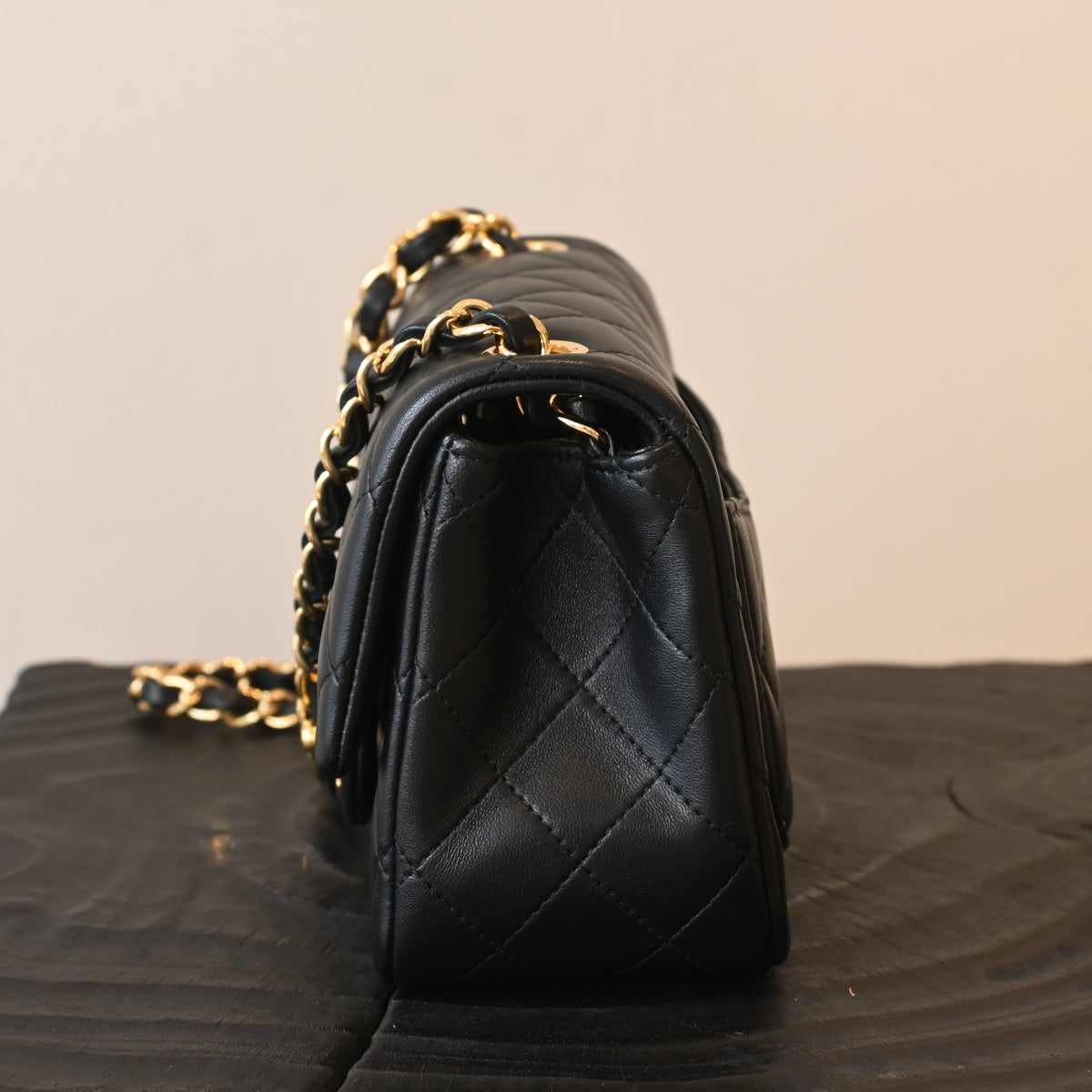 Chanel Minimatrasse 17 Lambskin Single Flap