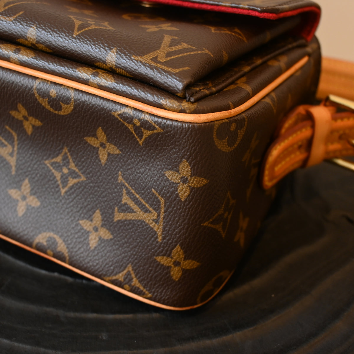Louis Vuitton Viva Cite MM Monogram