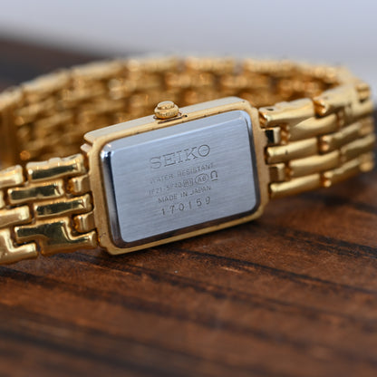 Seiko 1F21-5F40 Watch