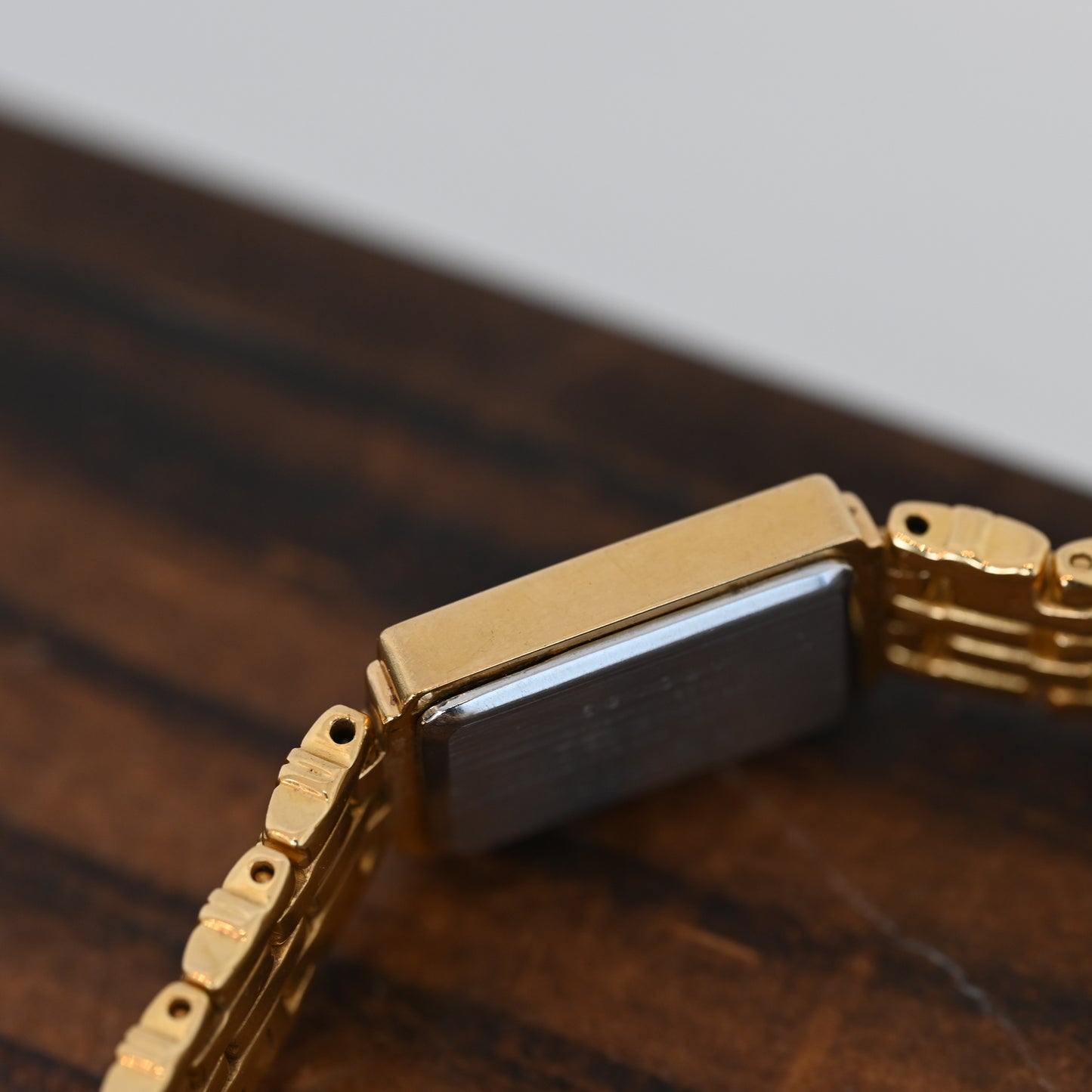 Seiko 1F21-5F40 Watch