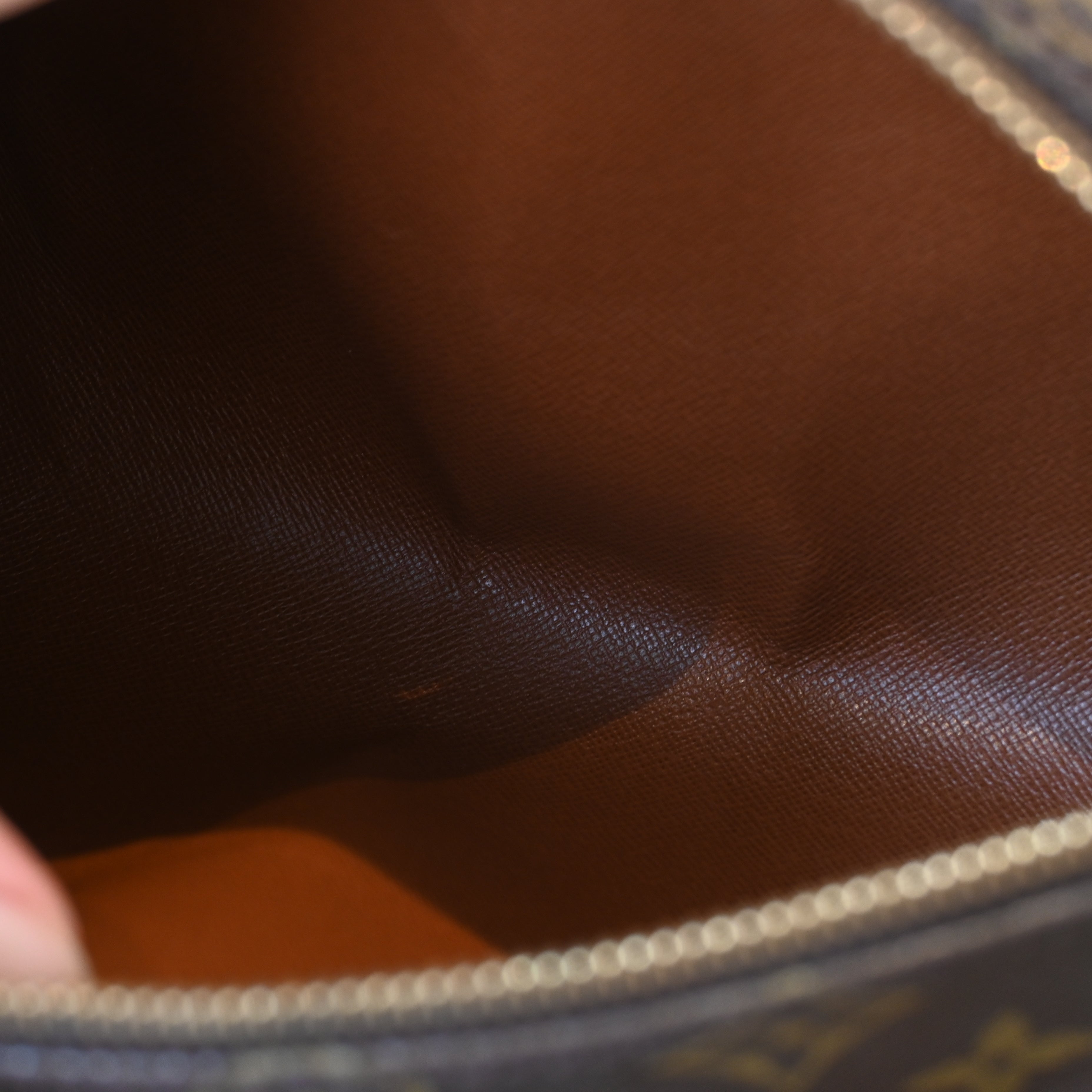 Louis Vuitton Papillon 26 Monogram - Leluxe Vintage Sdn. Bhd.