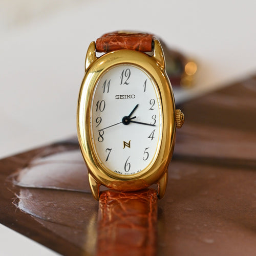 Seiko Neue 1F21-5B70 Baignoire Watch - Leluxe Vintage Sdn. Bhd.