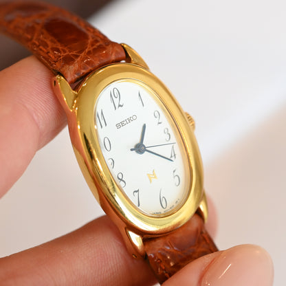 Seiko Neue 1F21-5B70 Baignoire Watch