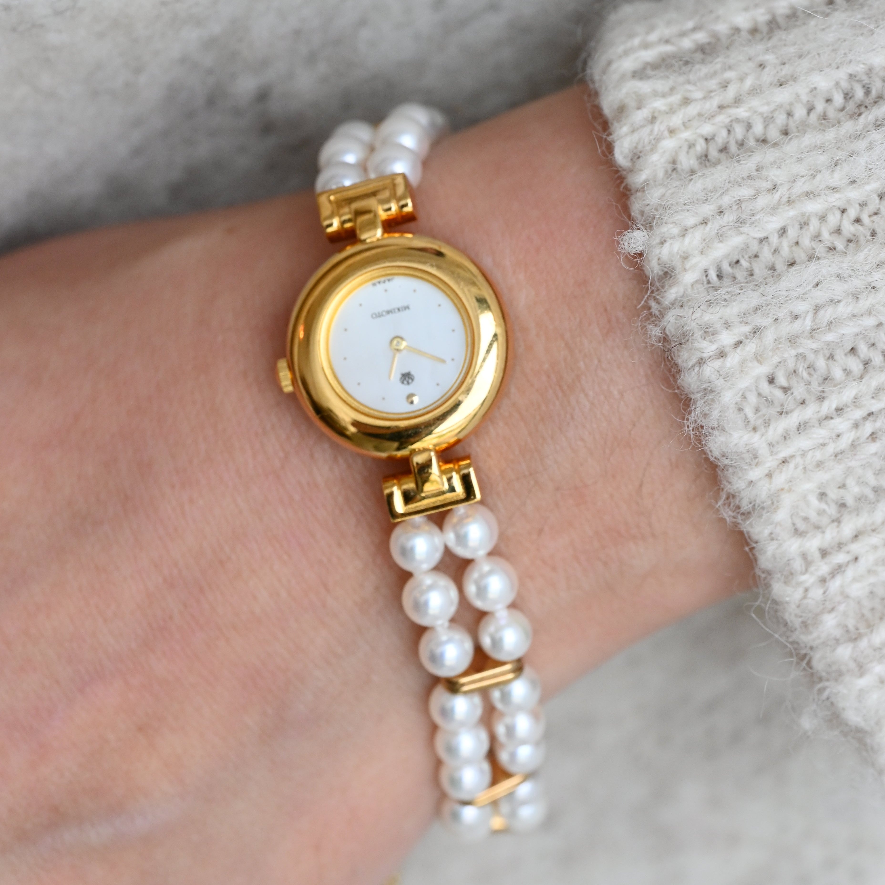 Mikimoto Double Pearl Bracelet JAL Watch ref. 4N20-0941 - Leluxe Vintage Sdn. Bhd.