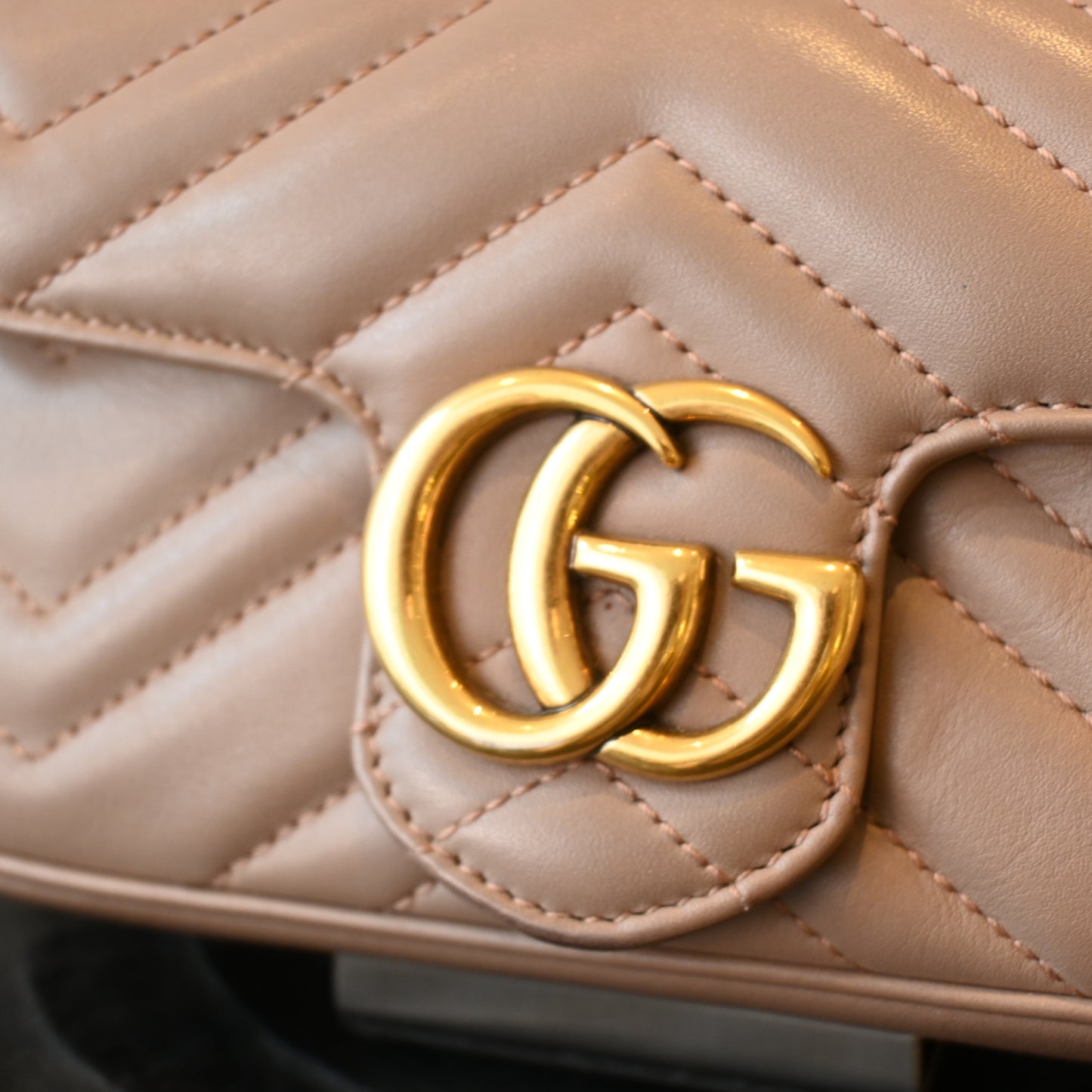 Gucci GG Marmont Matelasse Super Mini Bag