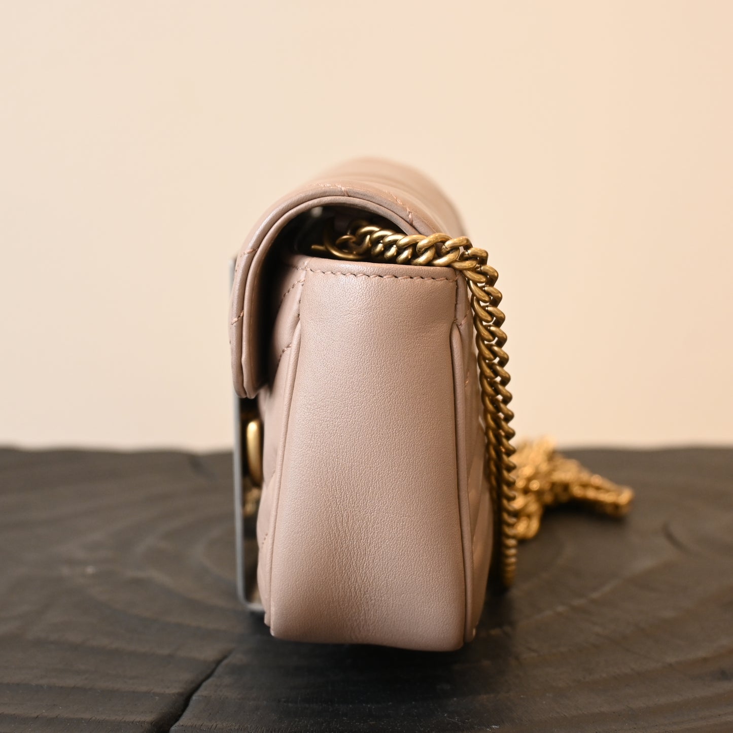 Gucci GG Marmont Matelasse Super Mini Bag
