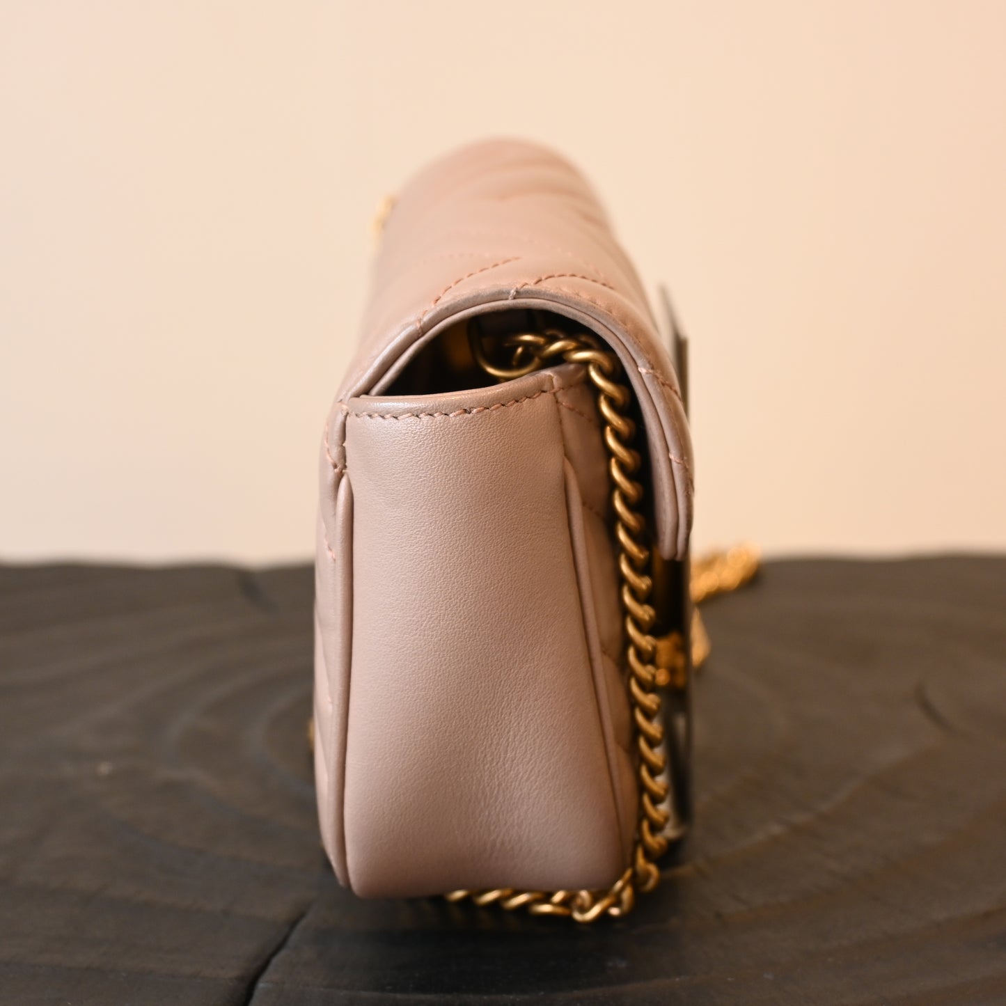 Gucci GG Marmont Matelasse Super Mini Bag