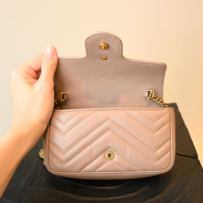 Gucci GG Marmont Matelasse Super Mini Bag