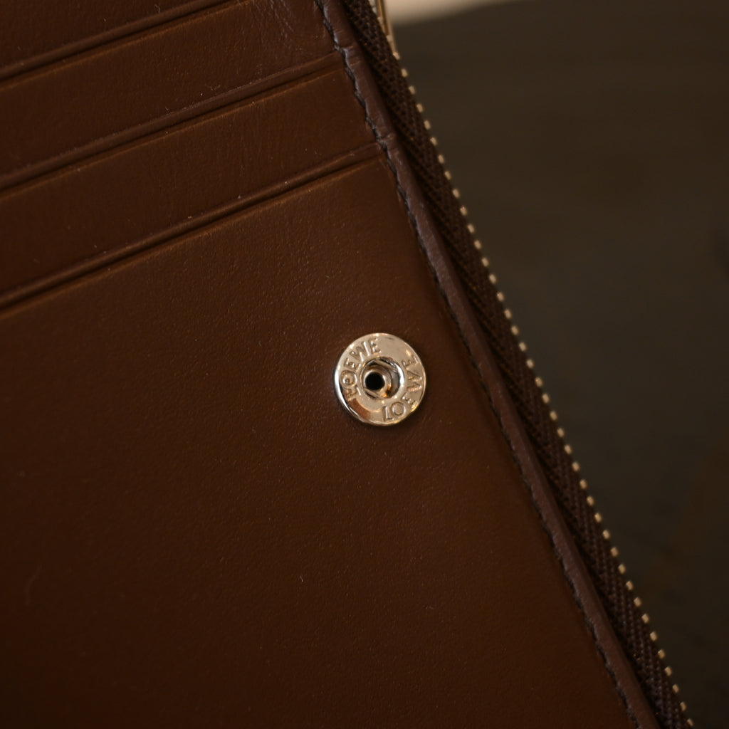 Loewe Anagram Slim Compact Wallet Brown - Leluxe Vintage Sdn. Bhd.