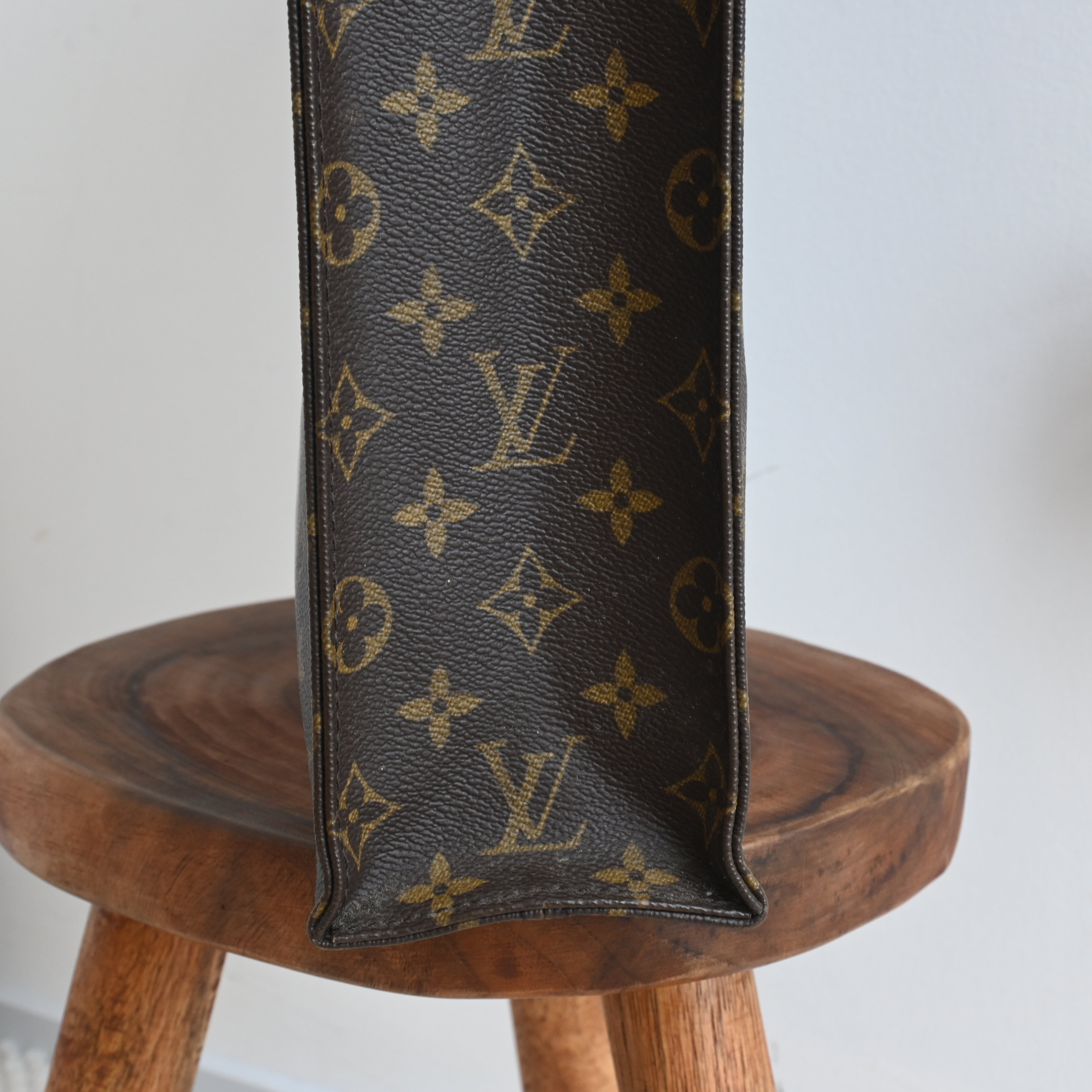 Louis Vuitton Monogram Sac Plat - Leluxe Vintage Sdn. Bhd.