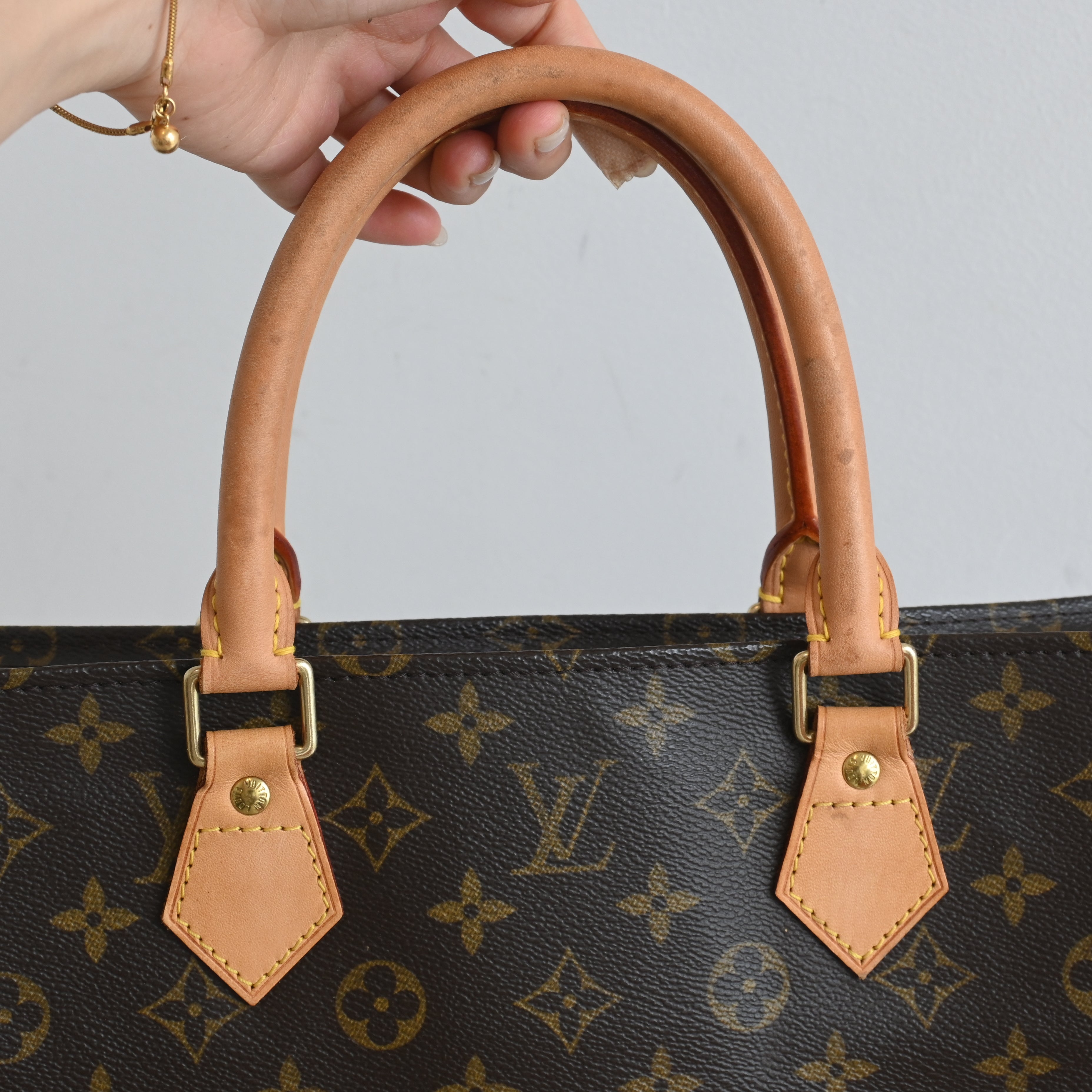 Louis Vuitton Monogram Sac Plat - Leluxe Vintage Sdn. Bhd.