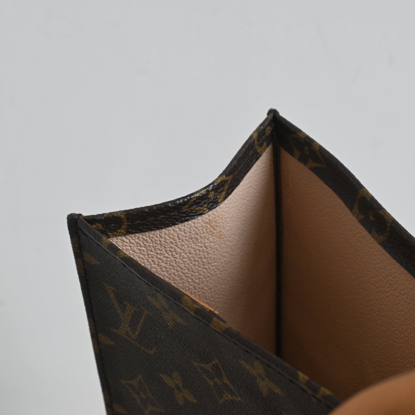 Louis Vuitton Monogram Sac Plat