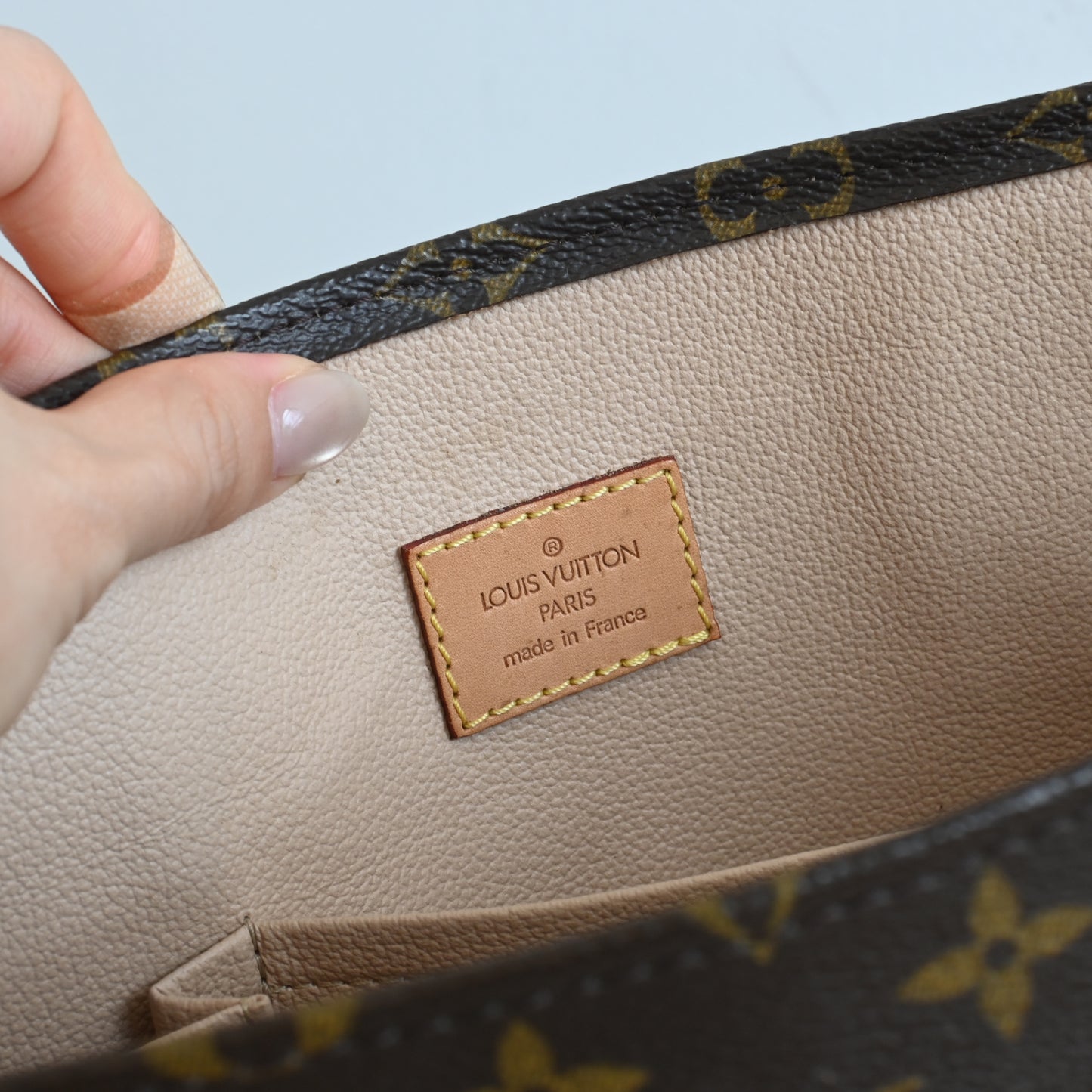 Louis Vuitton Monogram Sac Plat