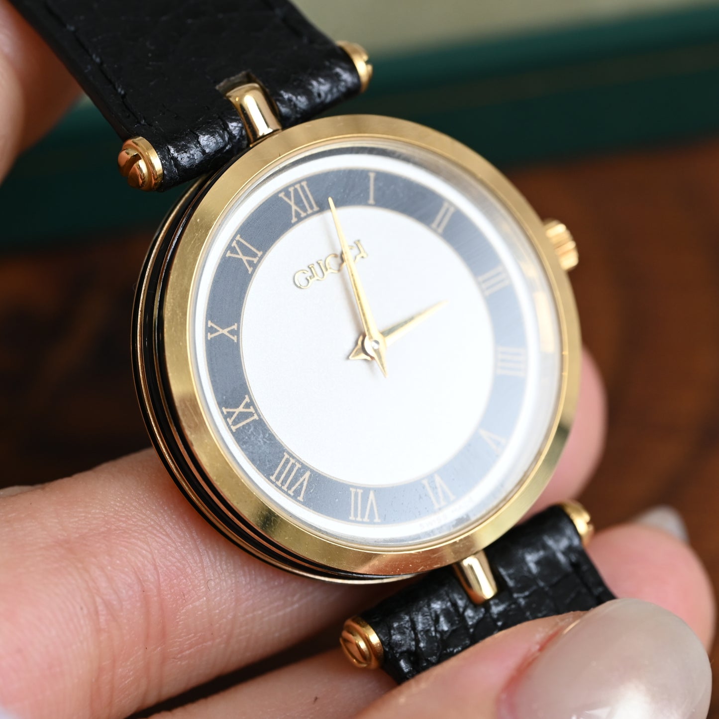 Gucci Sherry Line 2000M Watch