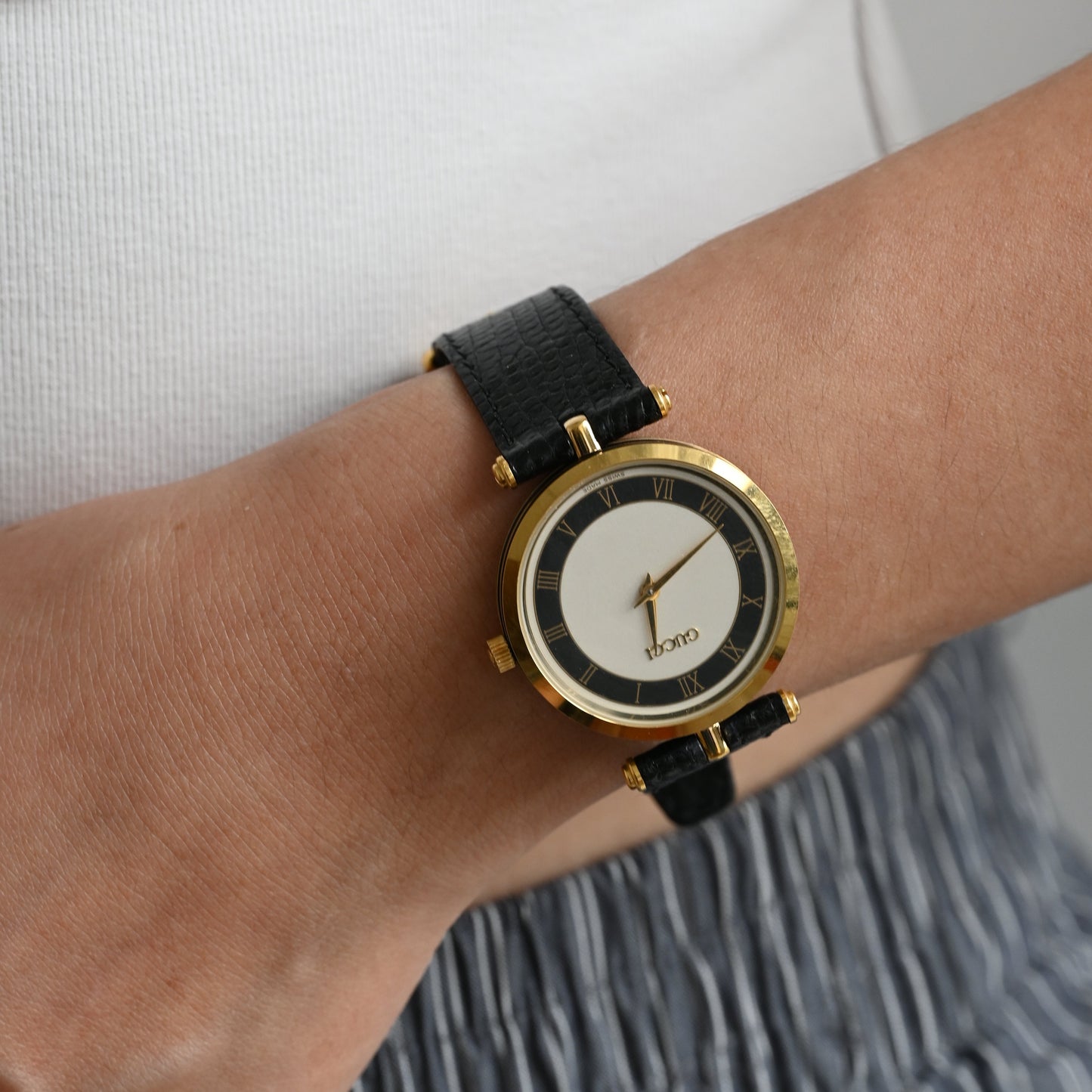 Gucci Sherry Line 2000M Watch