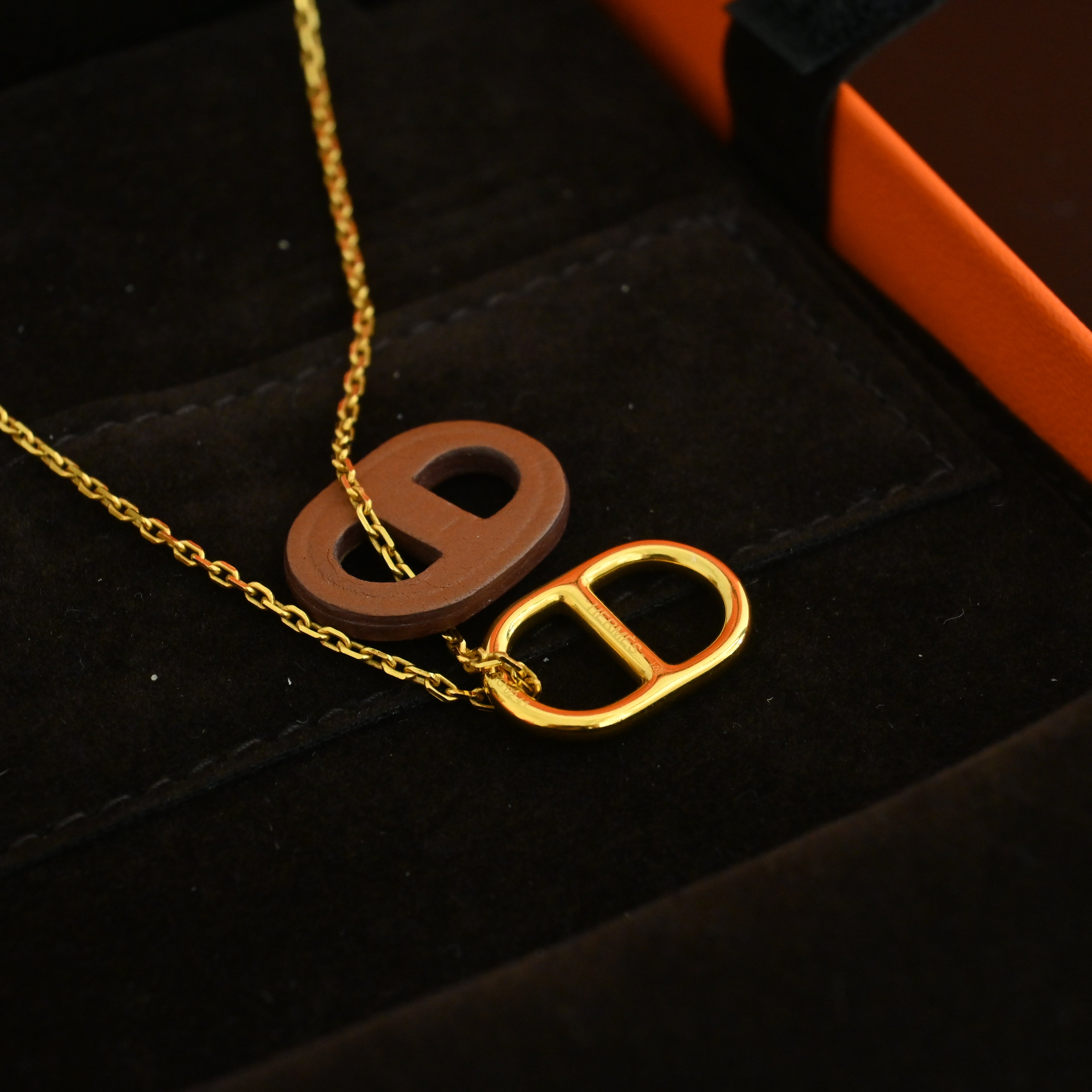 Hermes O'Maillon Pendant Necklace in GHW