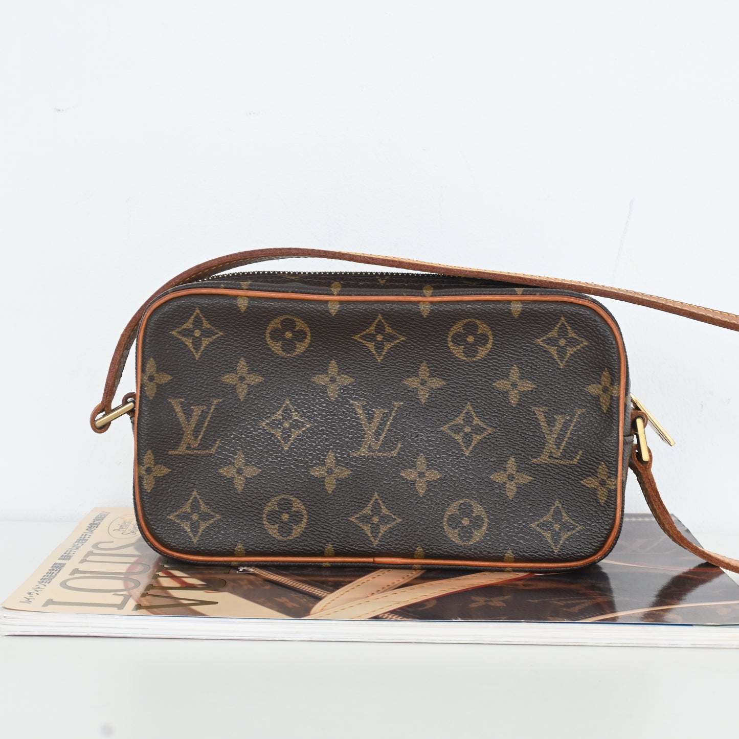 Louis Vuitton Cite Pochette PM