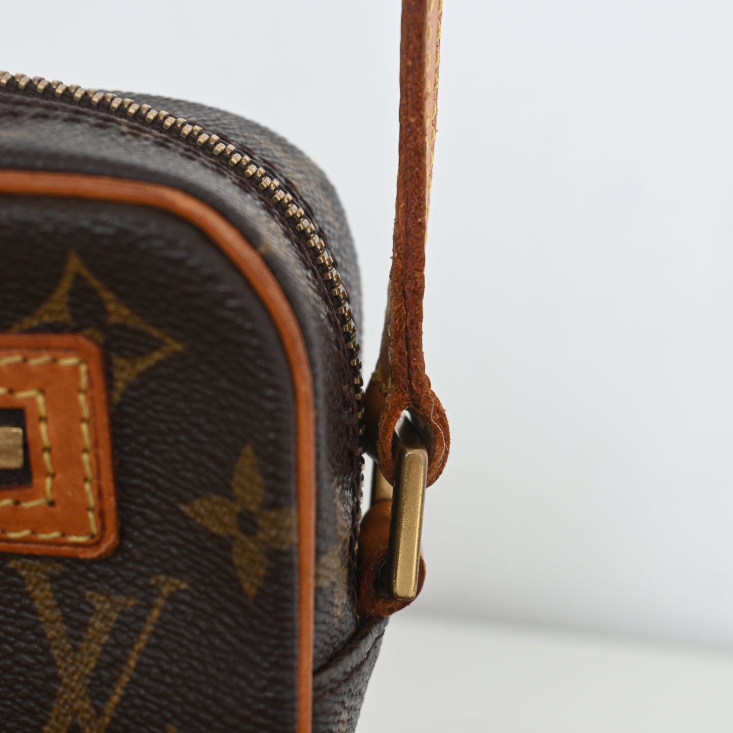 Louis Vuitton Cite Pochette PM