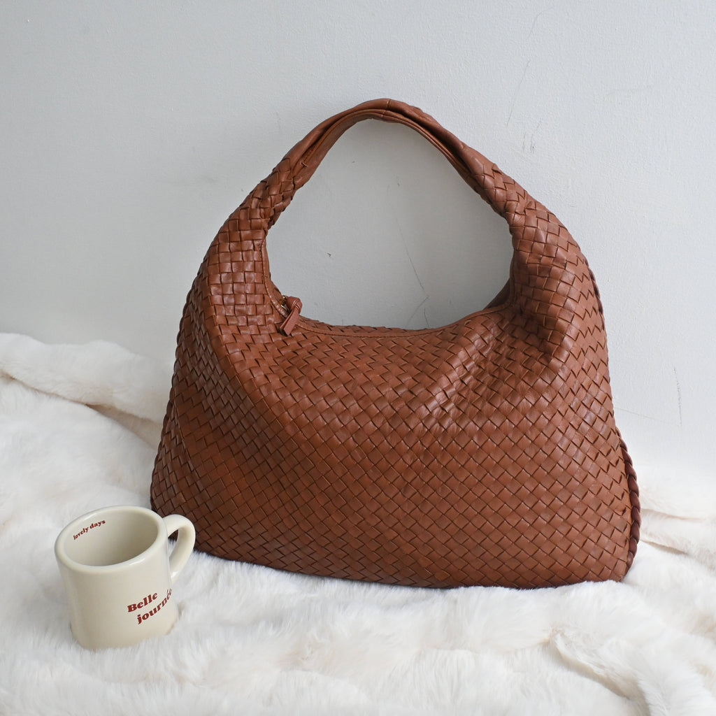Bottega Veneta Intrecciato Hobo Bag - Leluxe Vintage Sdn. Bhd.
