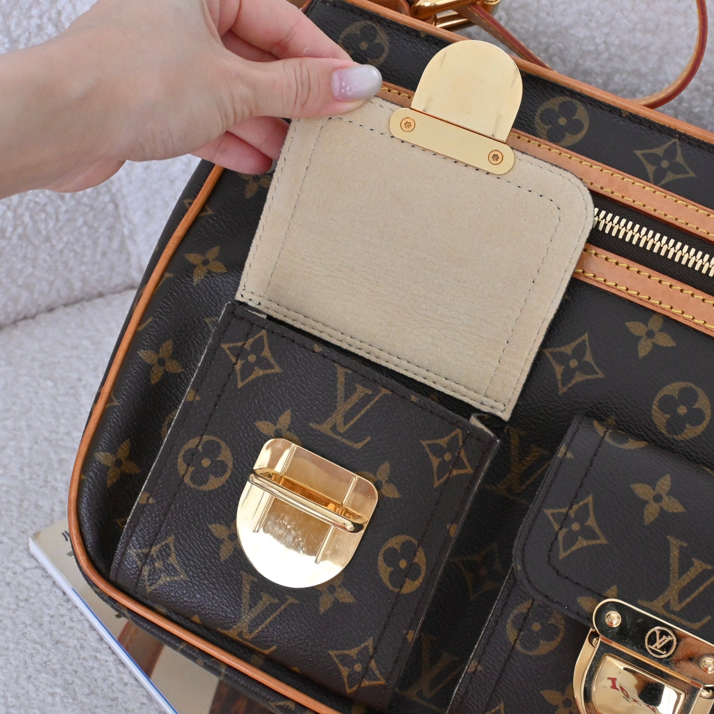 Louis Vuitton Monogram Hudson GM