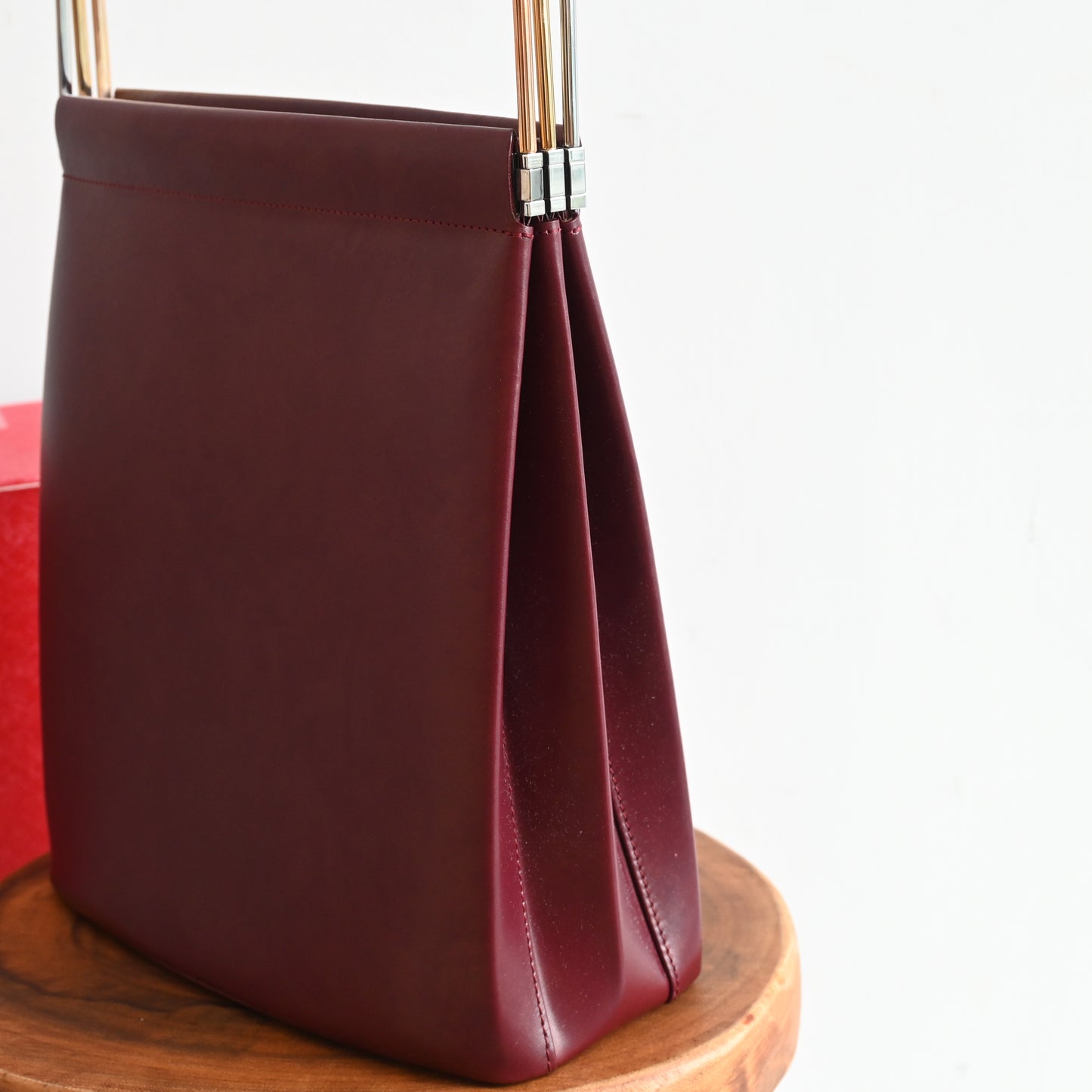 Trinity de Cartier Handbag in Bordeaux