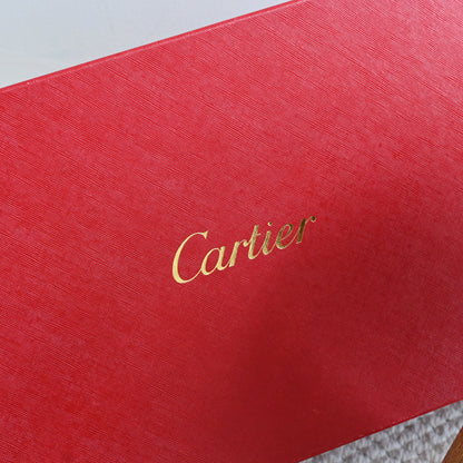 Trinity de Cartier Handbag in Bordeaux