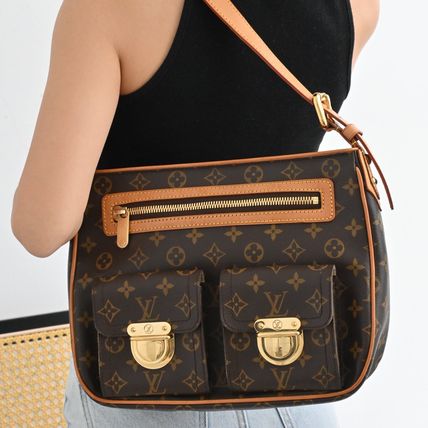 Louis Vuitton Monogram Hudson GM