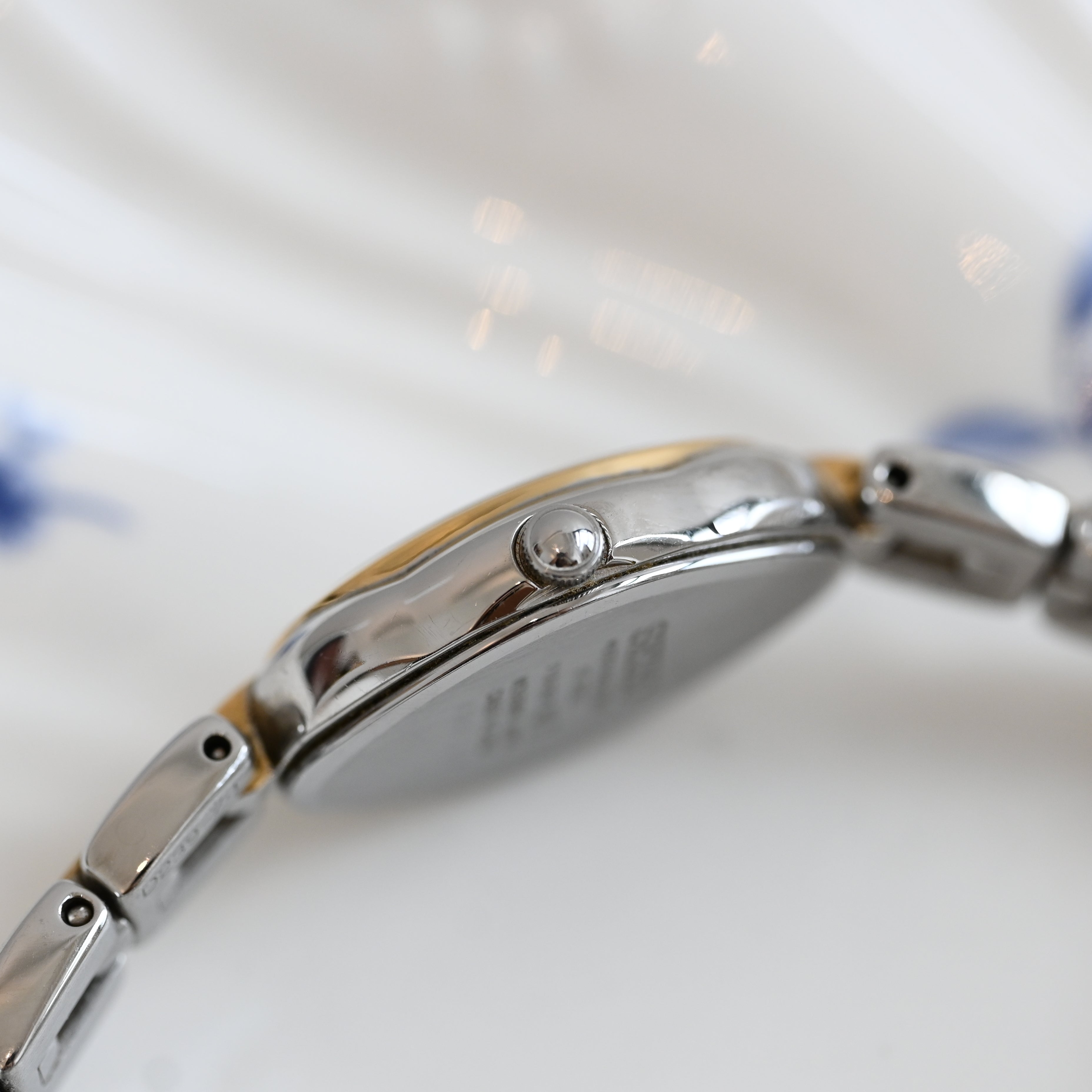 Seiko V110-0AG0 Solar Shell Dial Ladies Watch - Leluxe Vintage Sdn. Bhd.