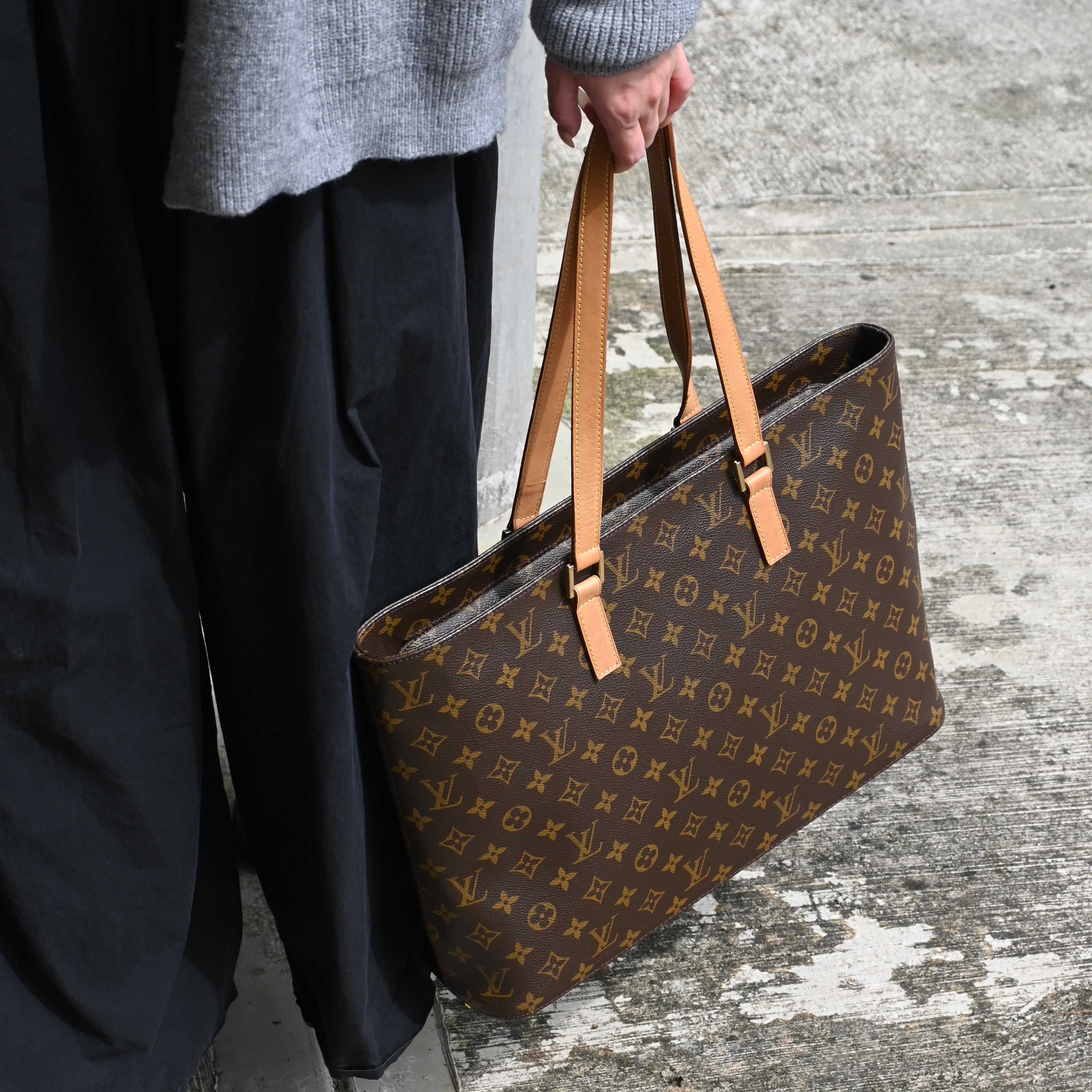 Louis Vuitton Monogram Luco M51155 - Leluxe Vintage Sdn. Bhd.