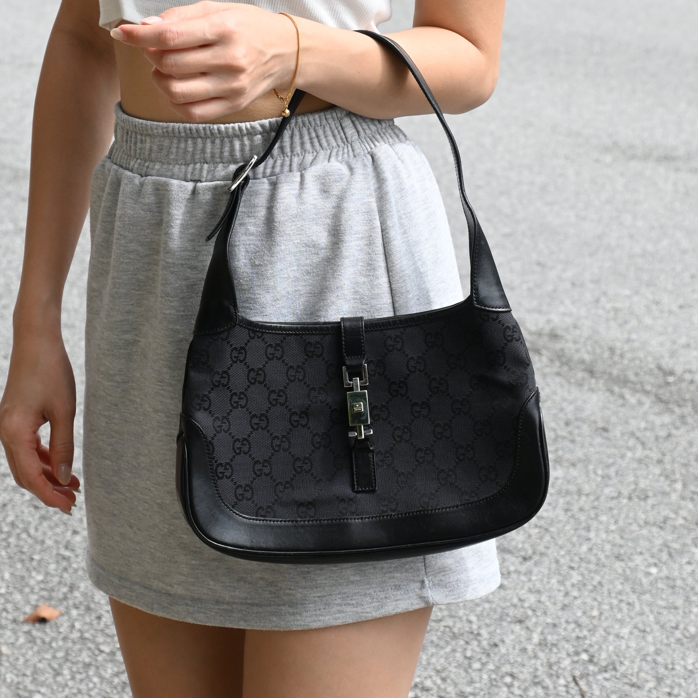 Gucci GG Canvas Small Jackie - Leluxe Vintage Sdn. Bhd.