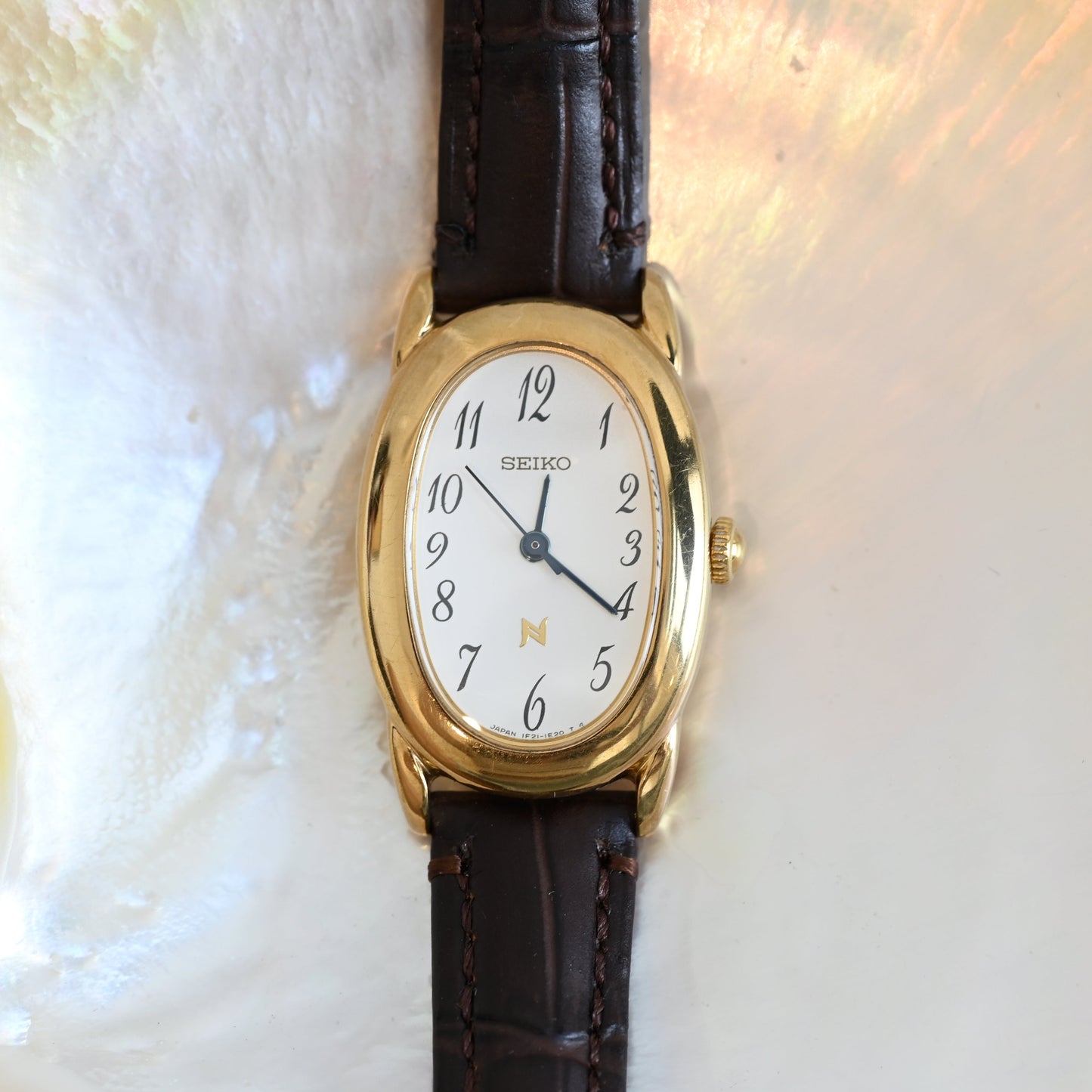 Seiko Neue 1F21-5B70 Baignoire Watch