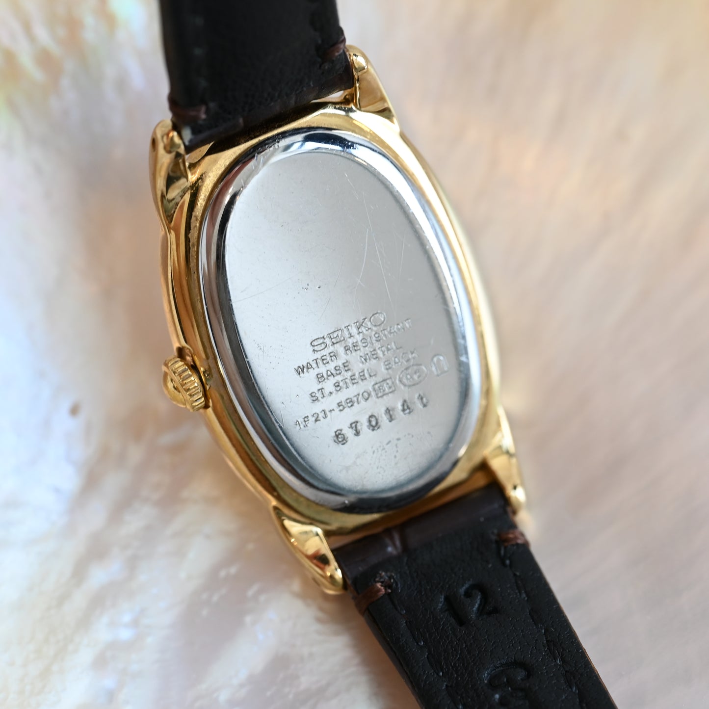 Seiko Neue 1F21-5B70 Baignoire Watch