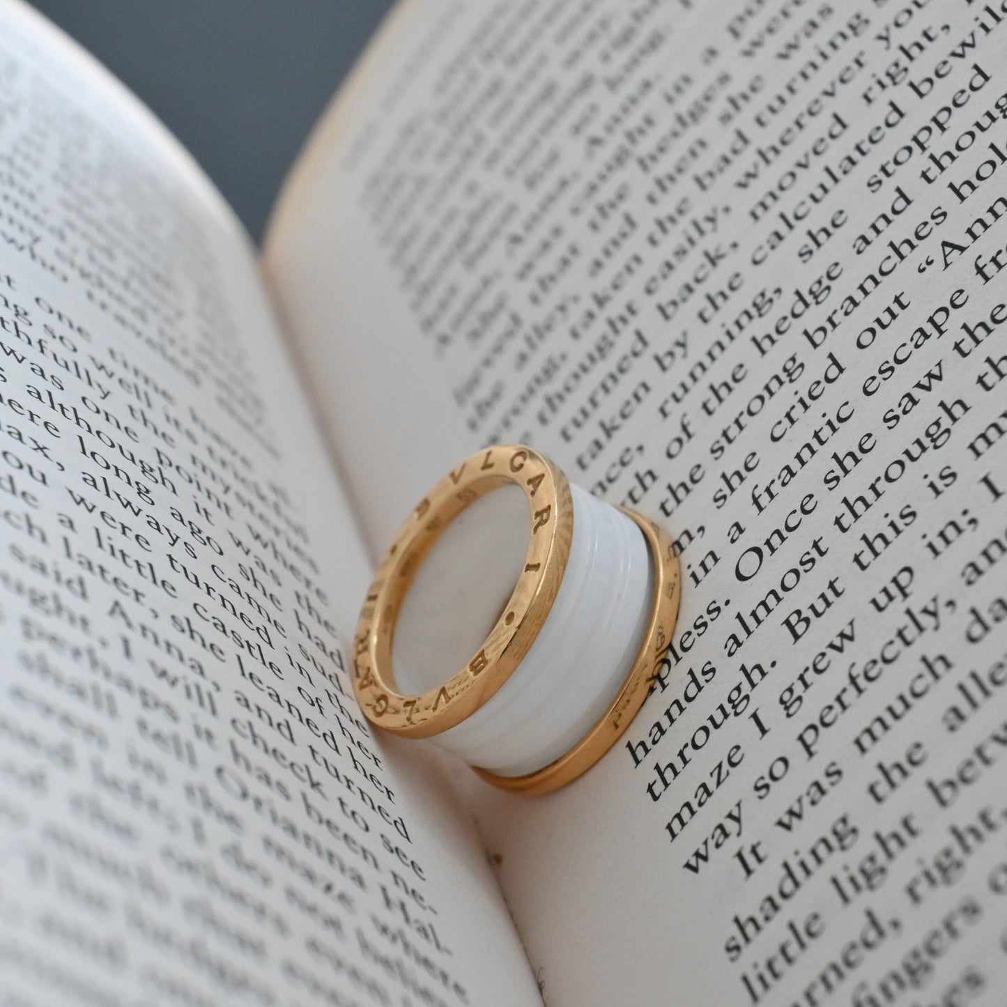 Bvlgari B. Zero 4-Band White Ceramic 18k YG Ring