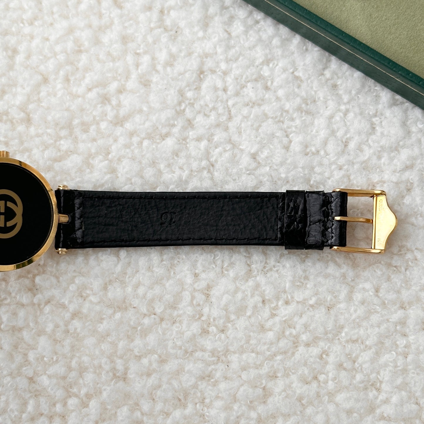 Gucci 2000l Gold Plated Black Dial Watch