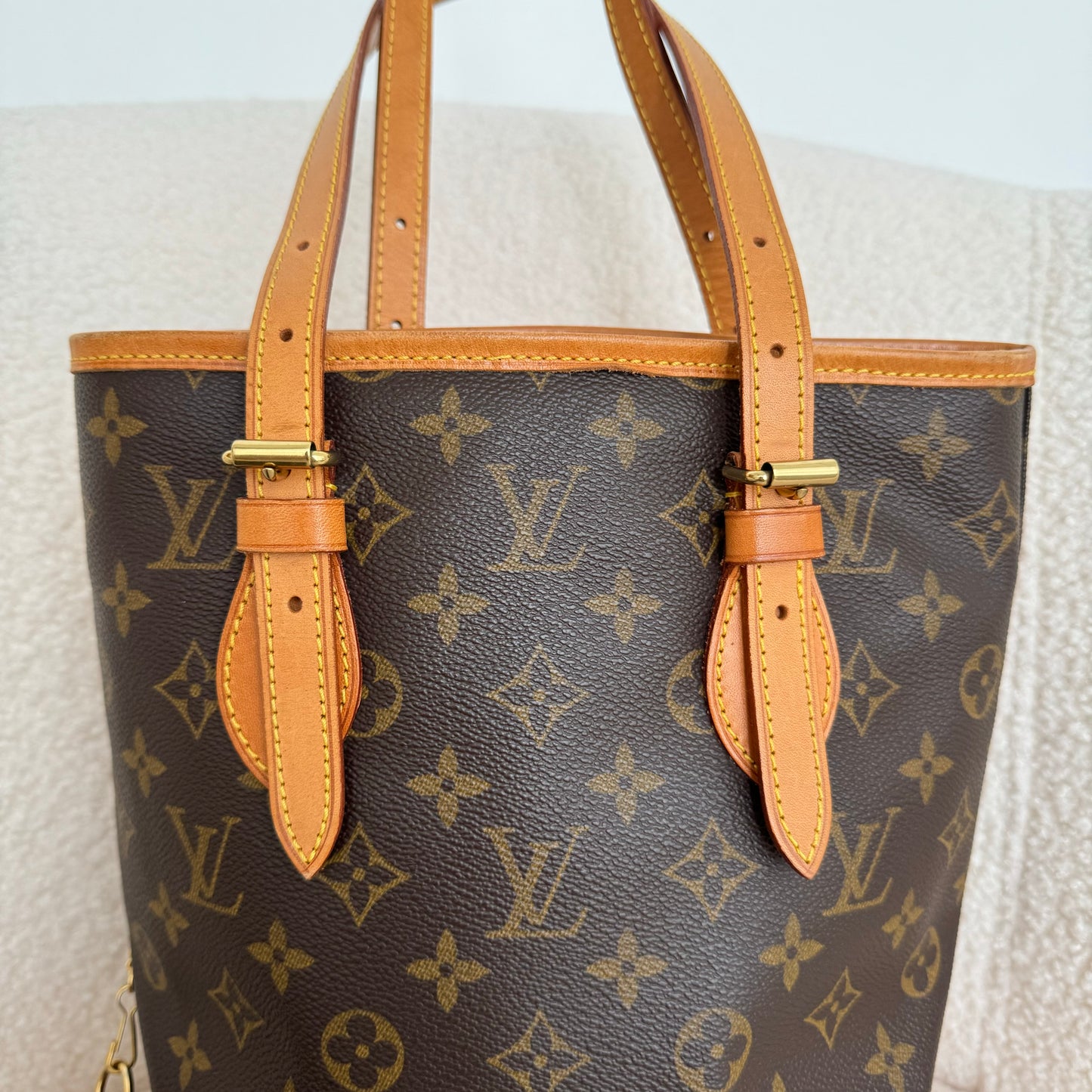 Louis Vuitton Bucket PM