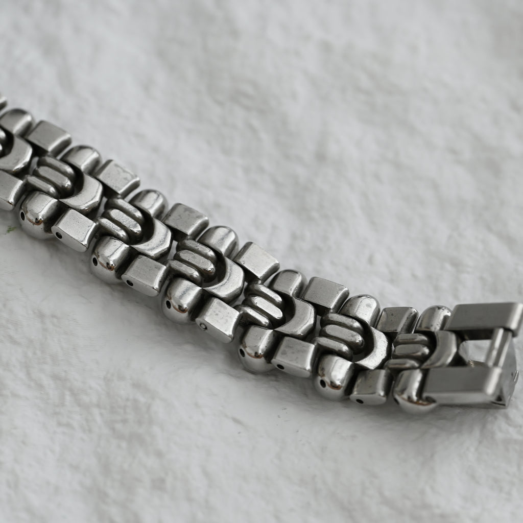 Longines L6.123.4 Oval Bracelet Watch - Leluxe Vintage Sdn. Bhd.