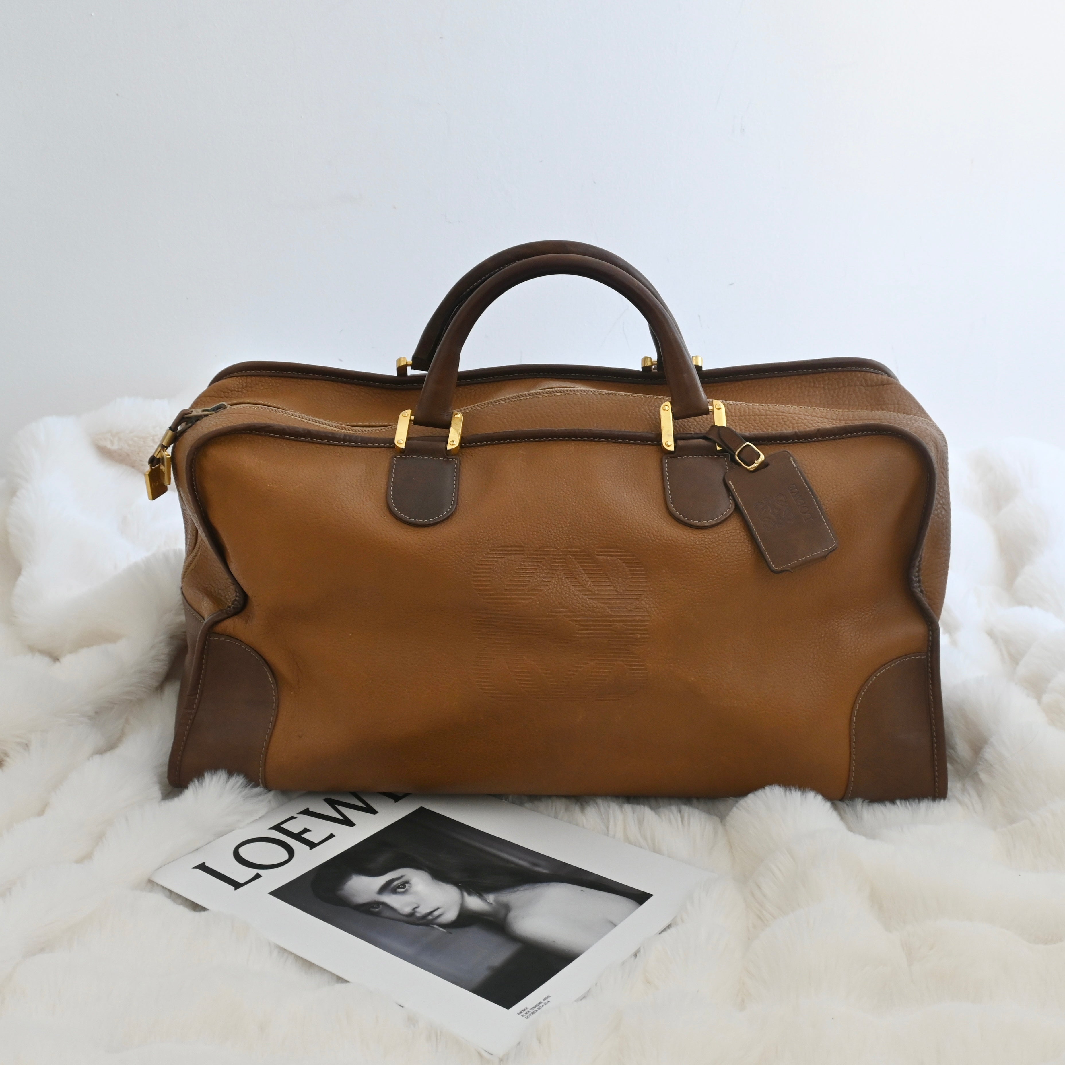 Loewe Amazona Duffle Bag 48 - Leluxe Vintage Sdn. Bhd.