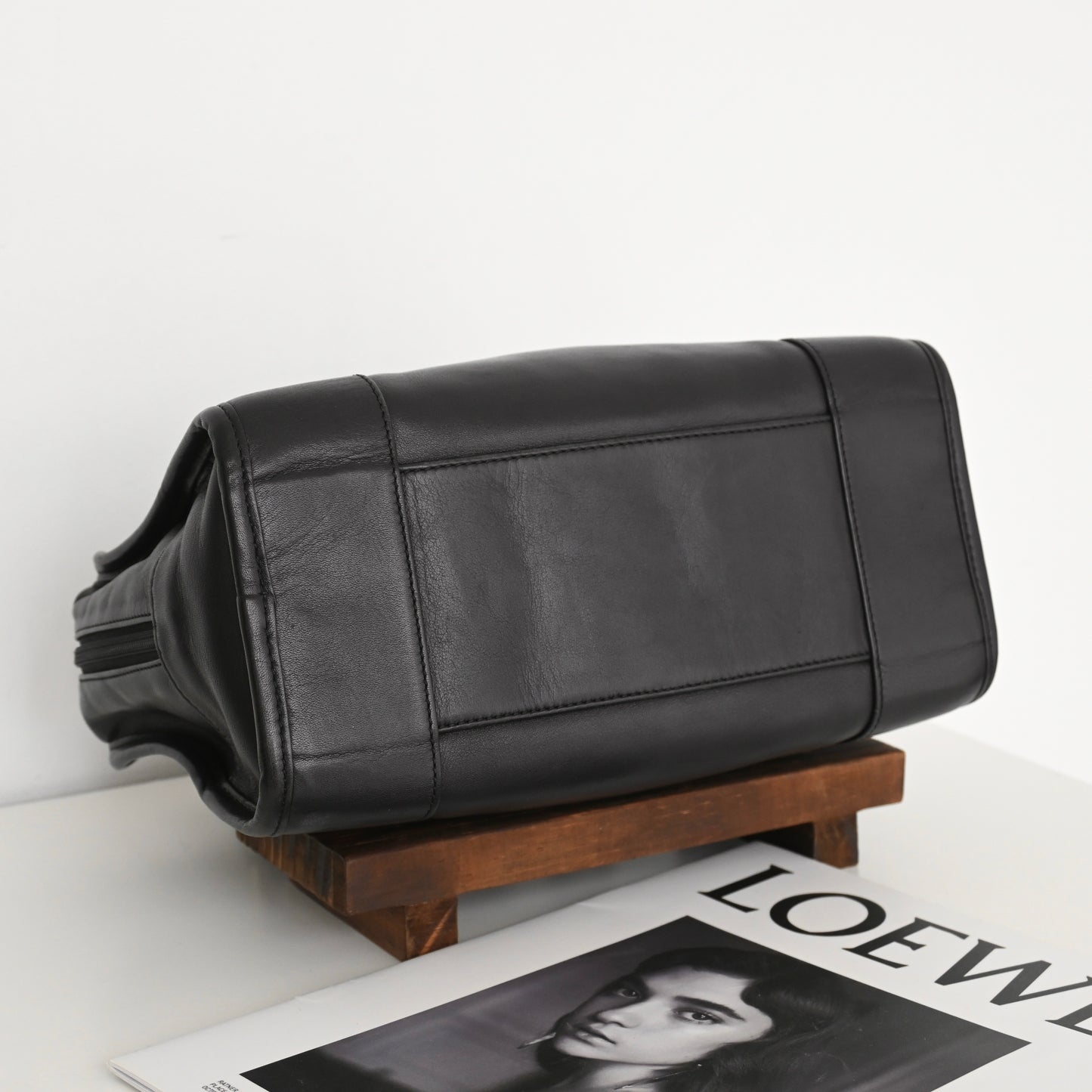 Loewe Amazona 27 Black Nappa Calfskin