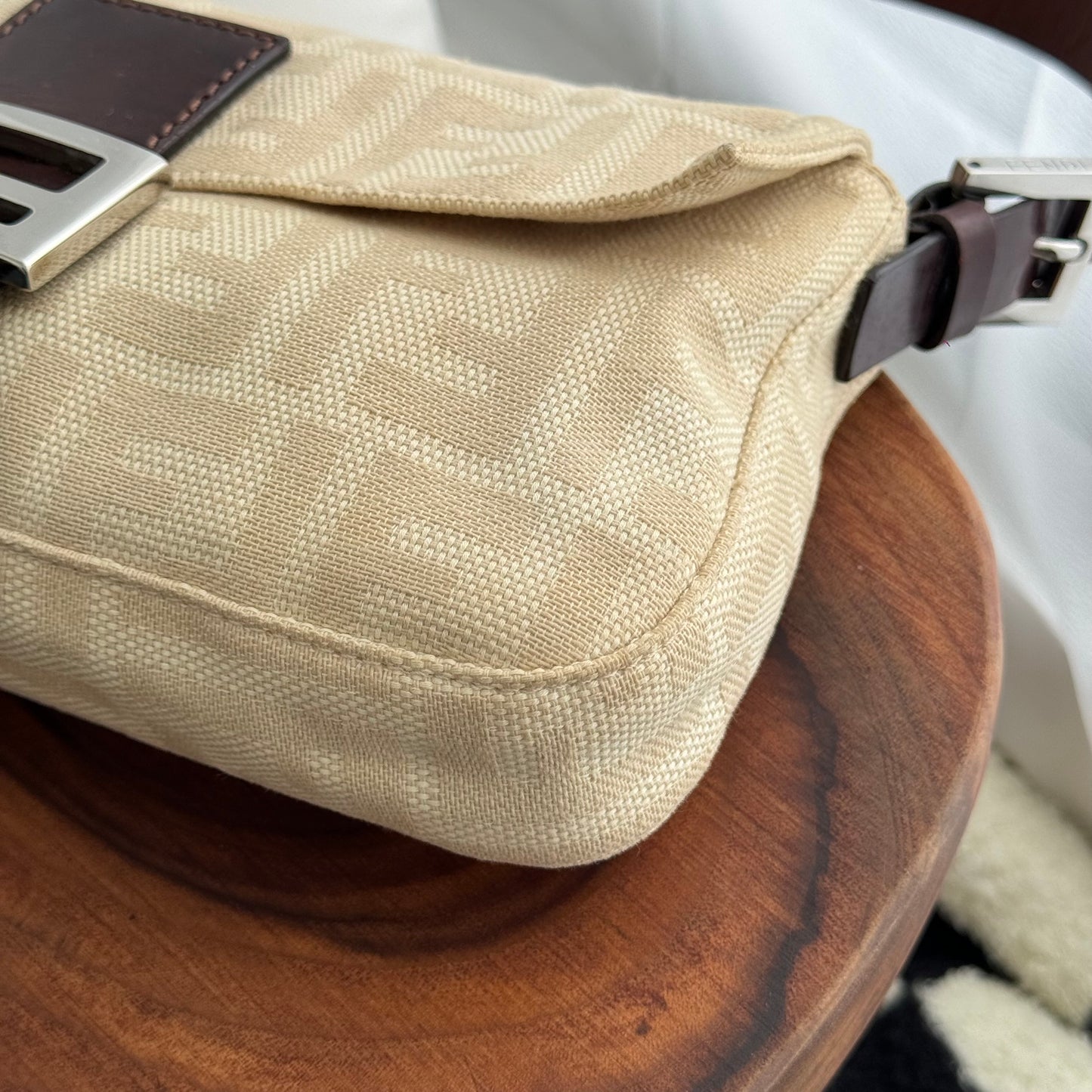 Fendi Vintage Baguette Bag in Beige