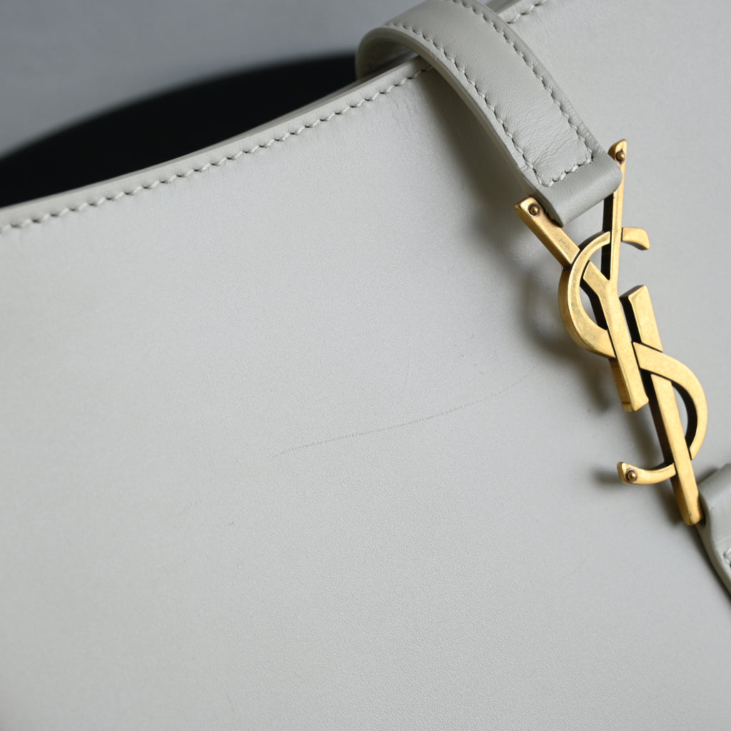 YSL Le  5 A 7 Shoulder Bag