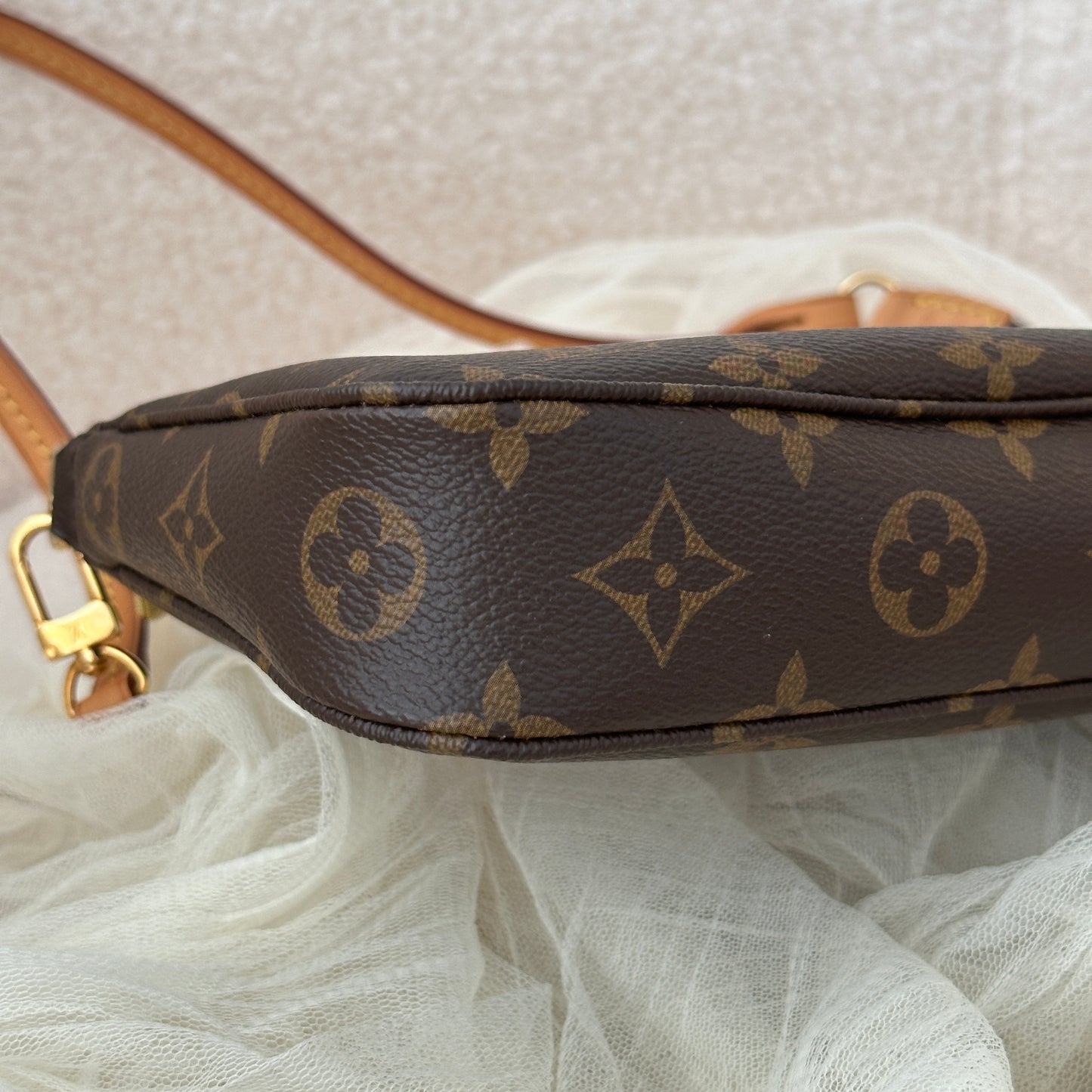 Louis Vuitton Monogram Pochette