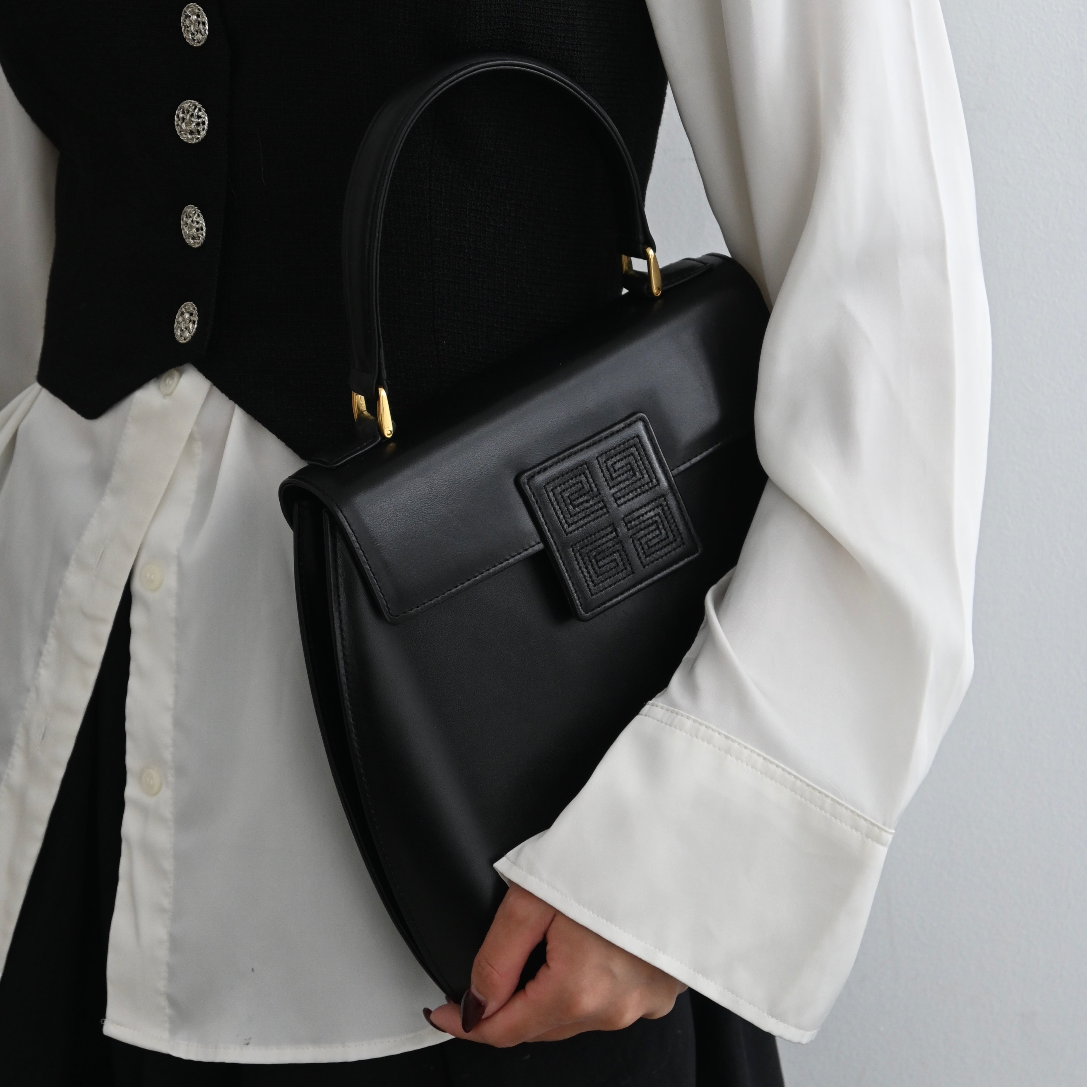 Givenchy 4G Top Handle Black Kelly - Leluxe Vintage Sdn. Bhd.