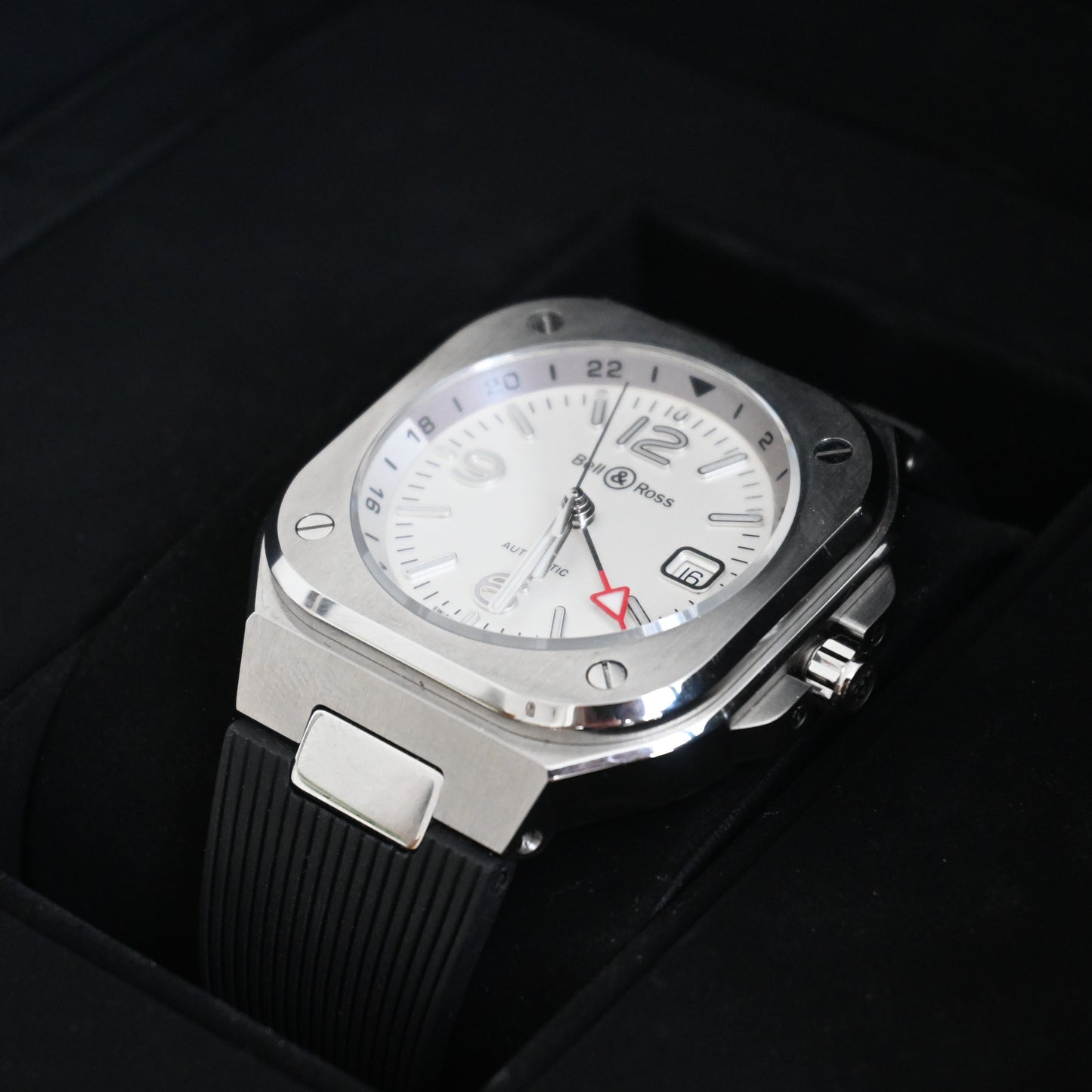 Bell & Rose BR 05 GMT AUTO