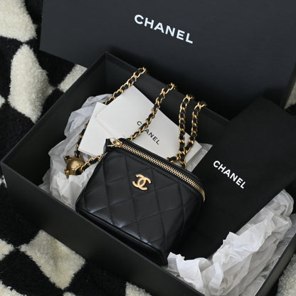 Chanel Mini Vanity Case Pearl Crush