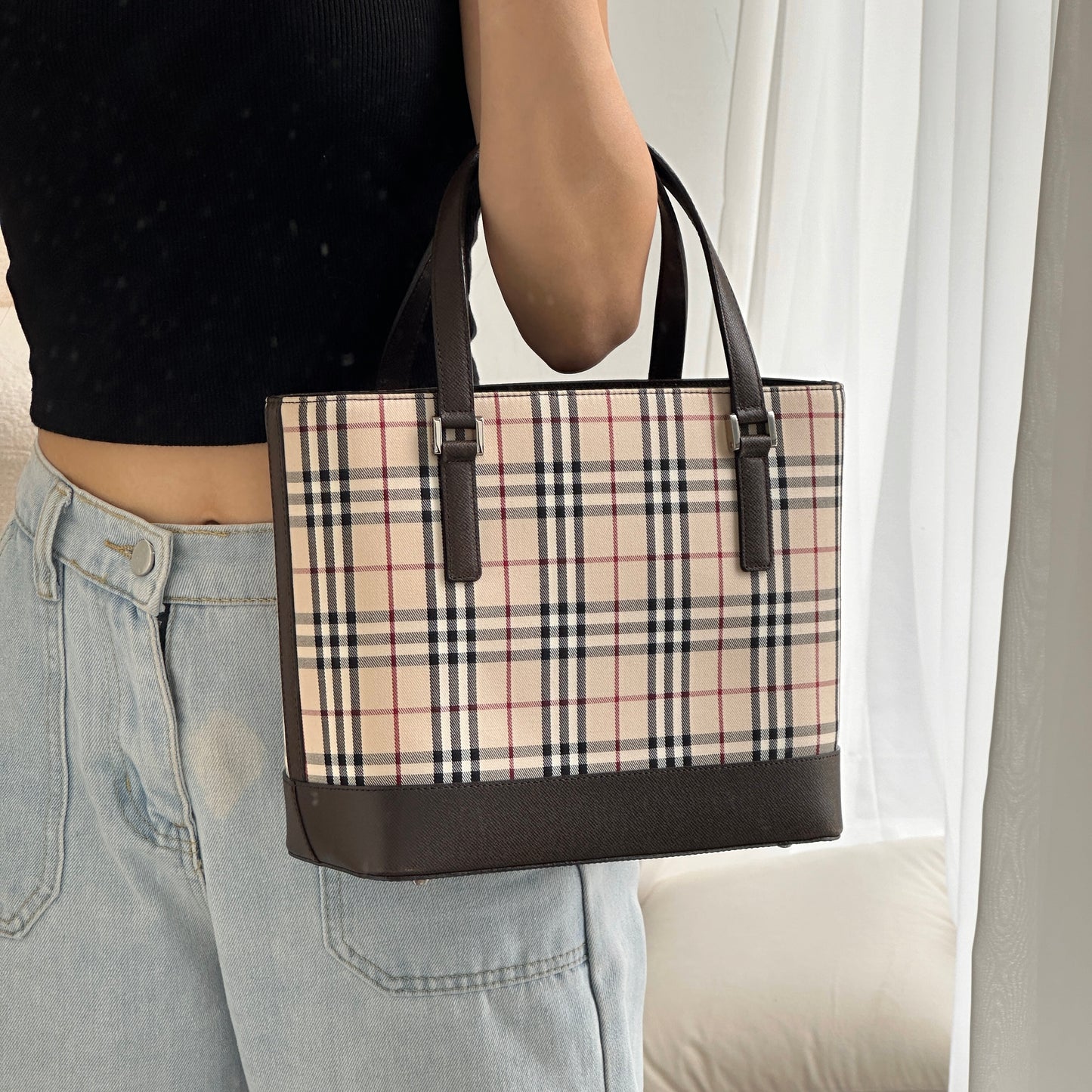 Burberry Nova Check Tote in beige