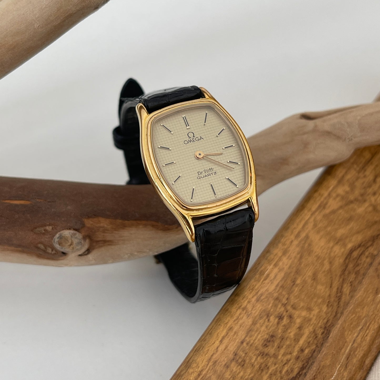 Omega De Villle Quartz Oval Watch