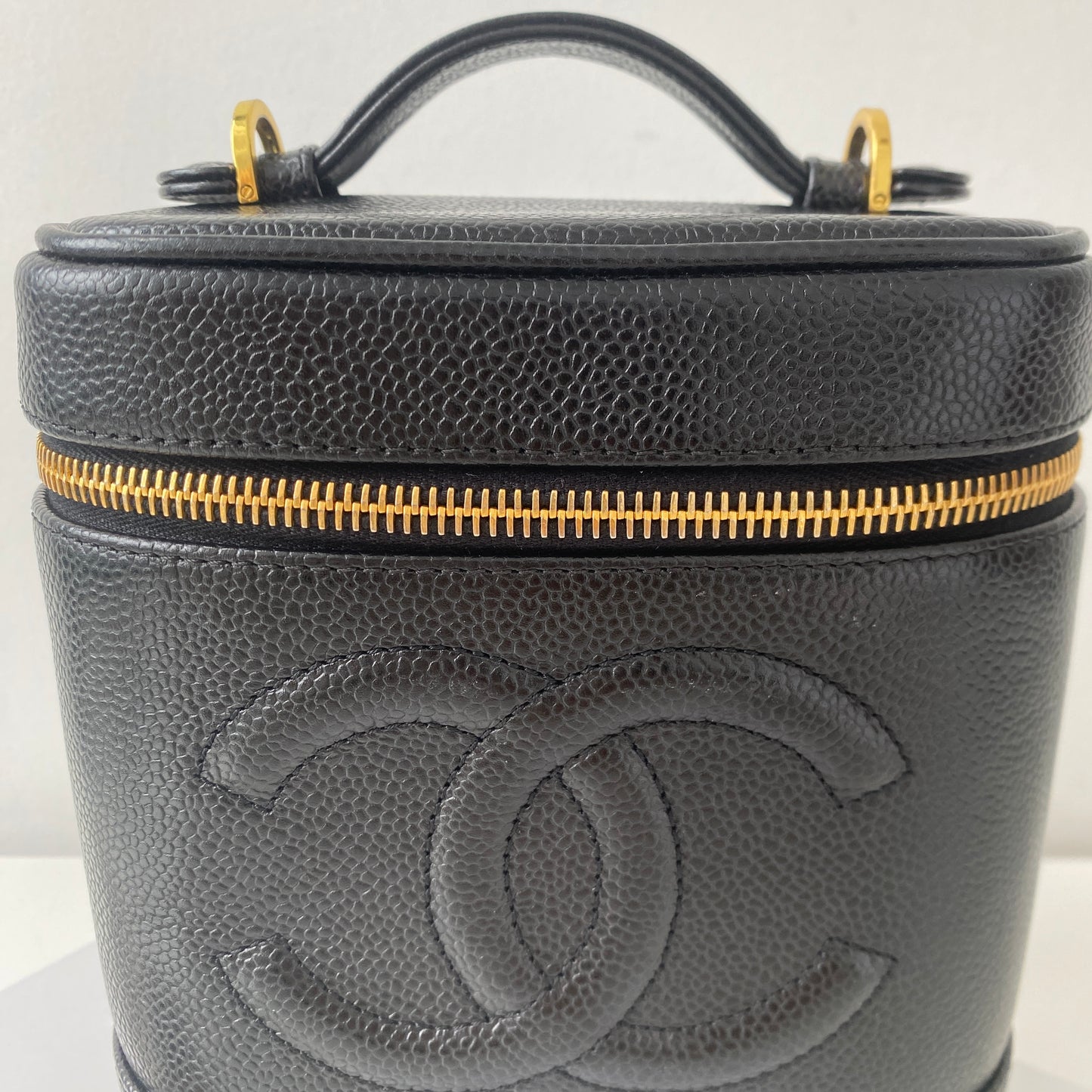 Chanel Vanity Caviar GHW